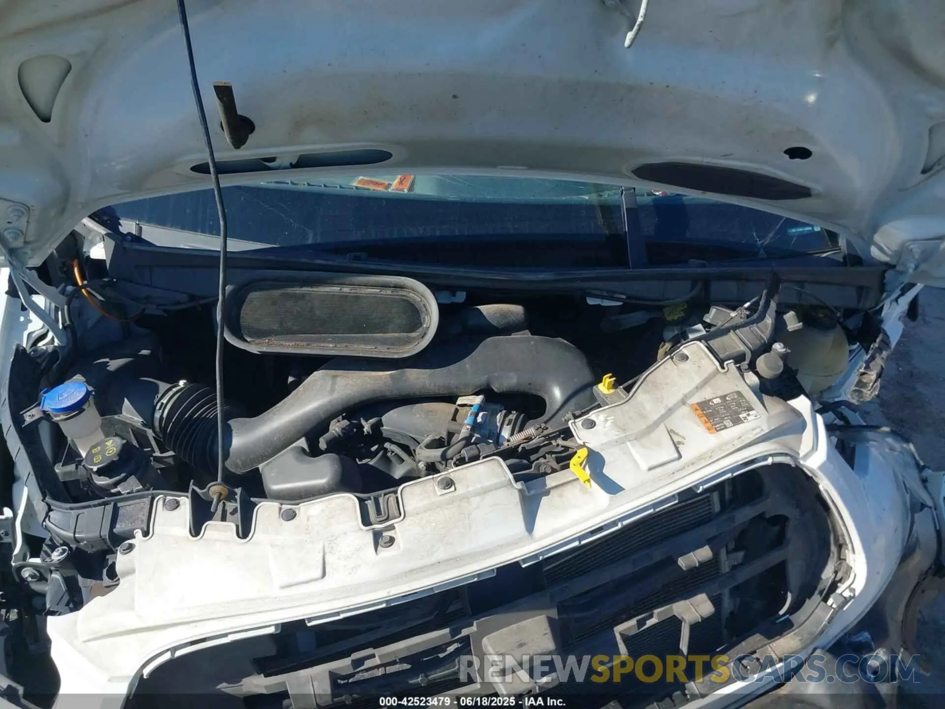 10 Photograph of a damaged car 1FTYR1YMXKKA86852 FORD TRANSIT 2019