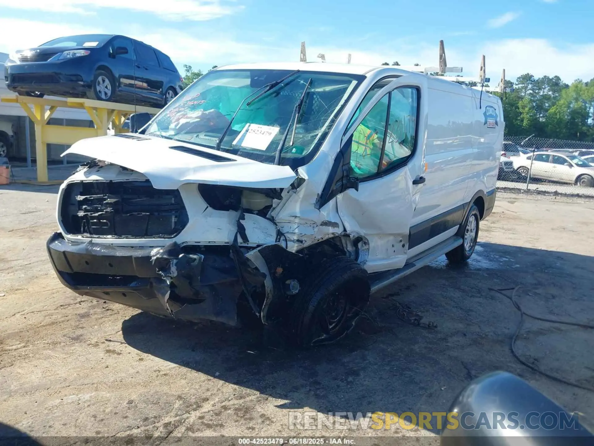 2 Photograph of a damaged car 1FTYR1YMXKKA86852 FORD TRANSIT 2019
