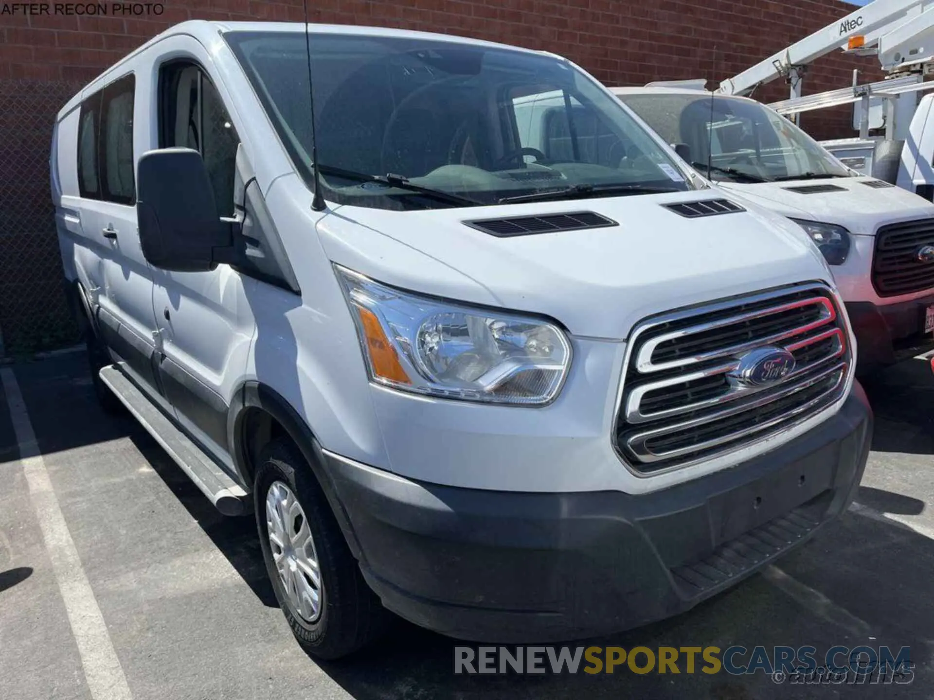6 Photograph of a damaged car 1FTYR1ZM2KKB02119 FORD TRANSIT 2019