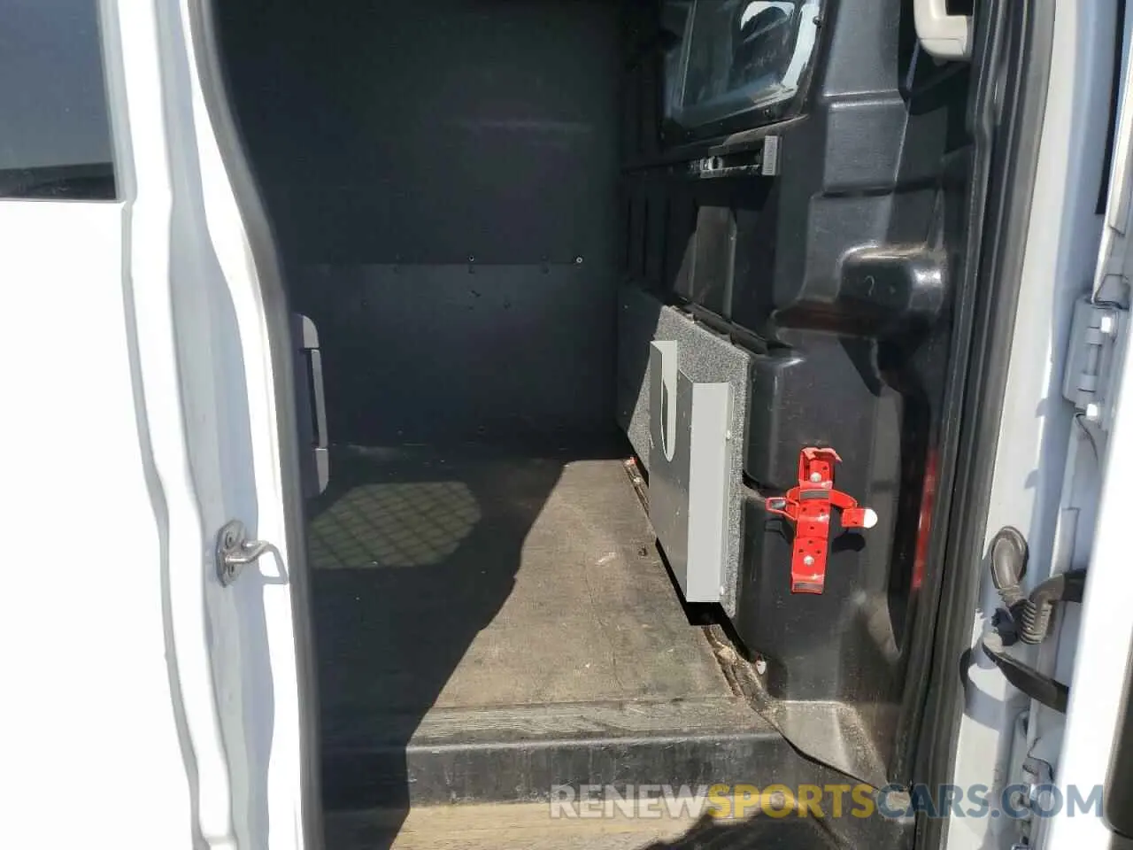 11 Photograph of a damaged car 1FTYR1ZM3KKB40071 FORD TRANSIT 2019