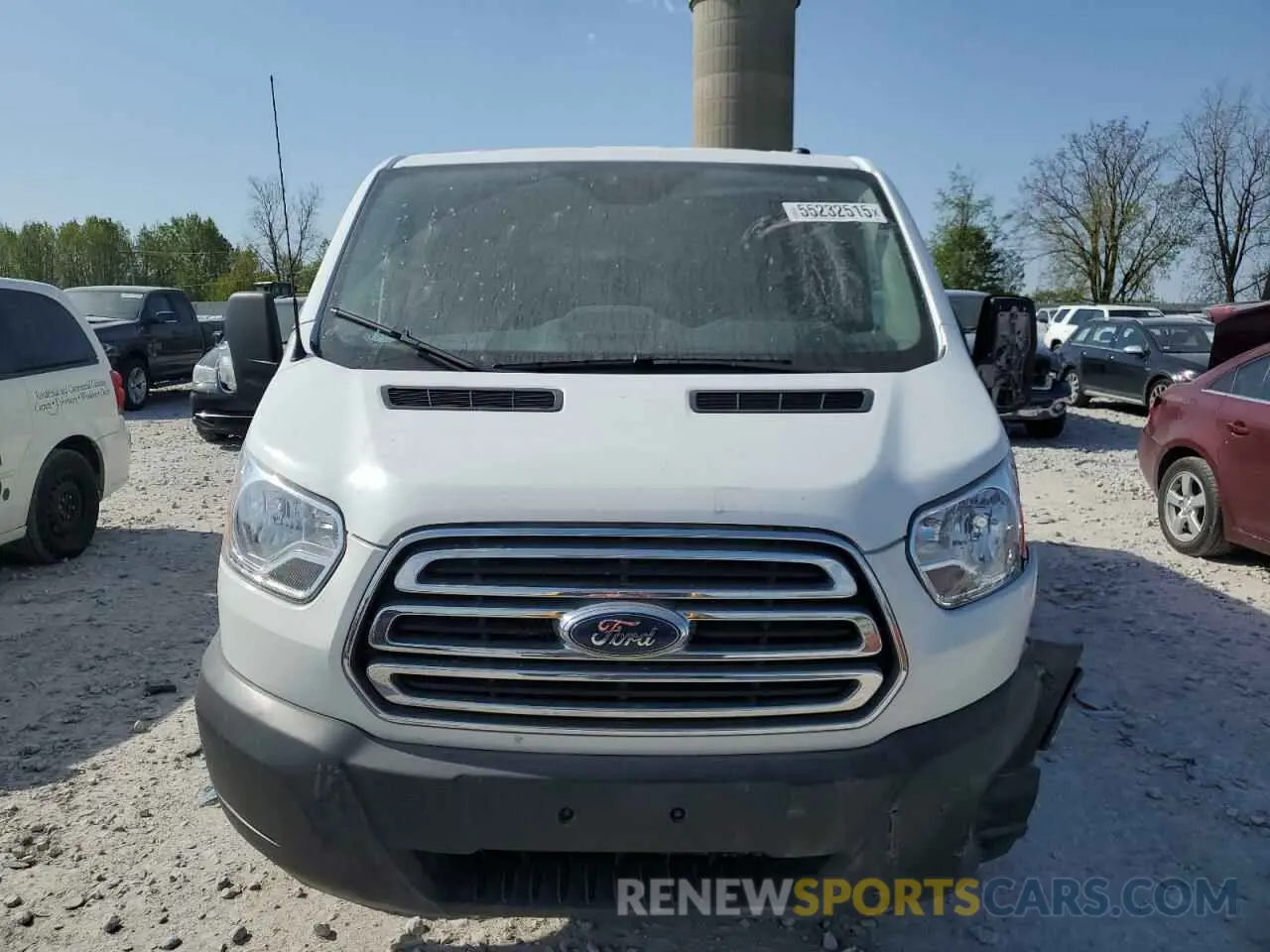 5 Photograph of a damaged car 1FTYR1ZM3KKB40071 FORD TRANSIT 2019