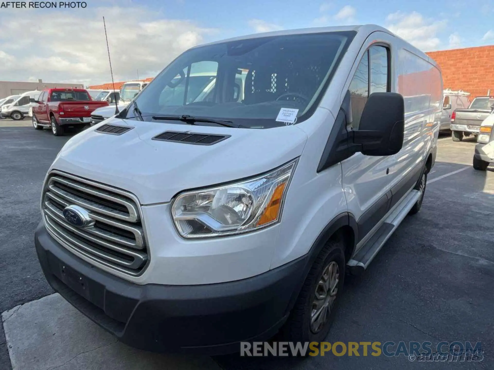 16 Photograph of a damaged car 1FTYR1ZM9KKB34436 FORD TRANSIT 2019