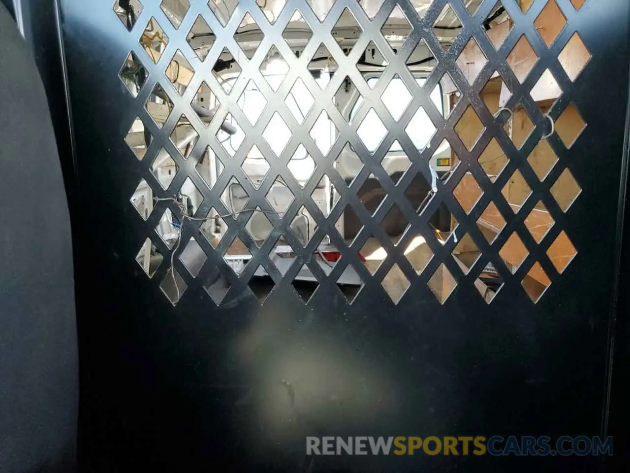 10 Photograph of a damaged car 1FTYR1ZM9KKB51799 FORD TRANSIT 2019