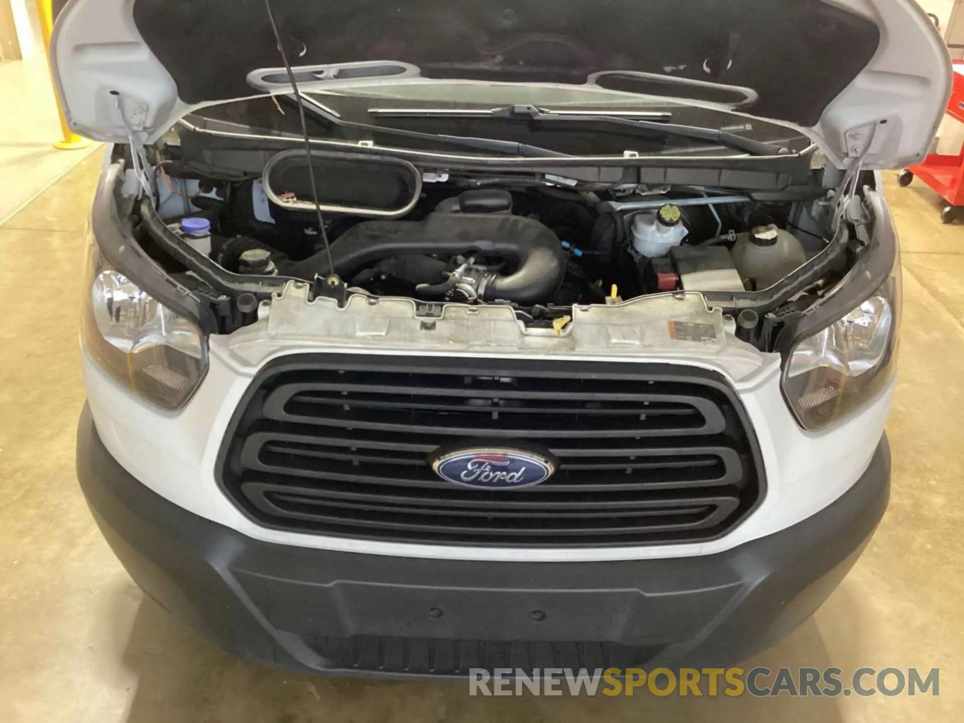 16 Photograph of a damaged car 1FTYR2CM0KKA17553 FORD TRANSIT 2019
