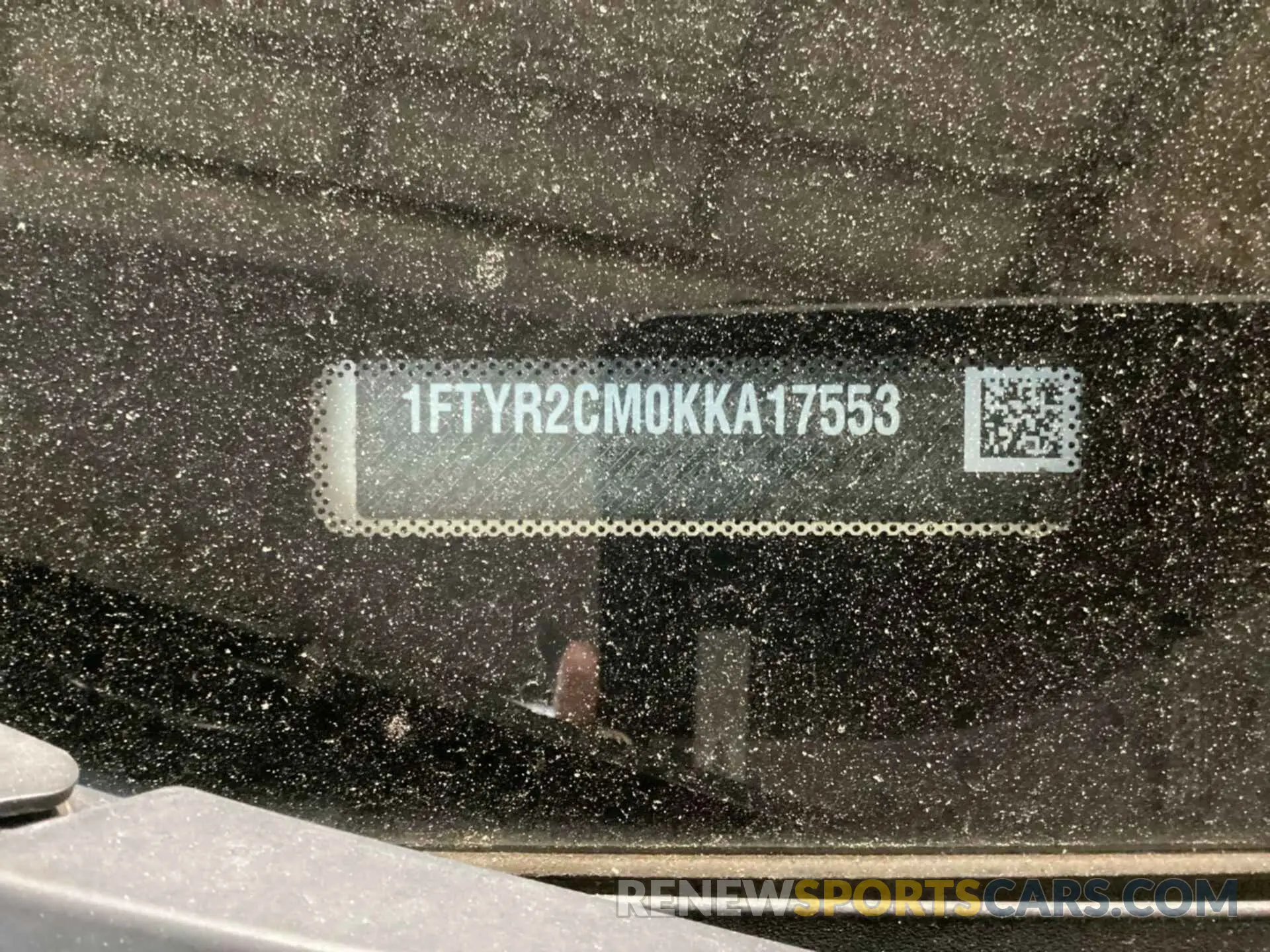 18 Photograph of a damaged car 1FTYR2CM0KKA17553 FORD TRANSIT 2019