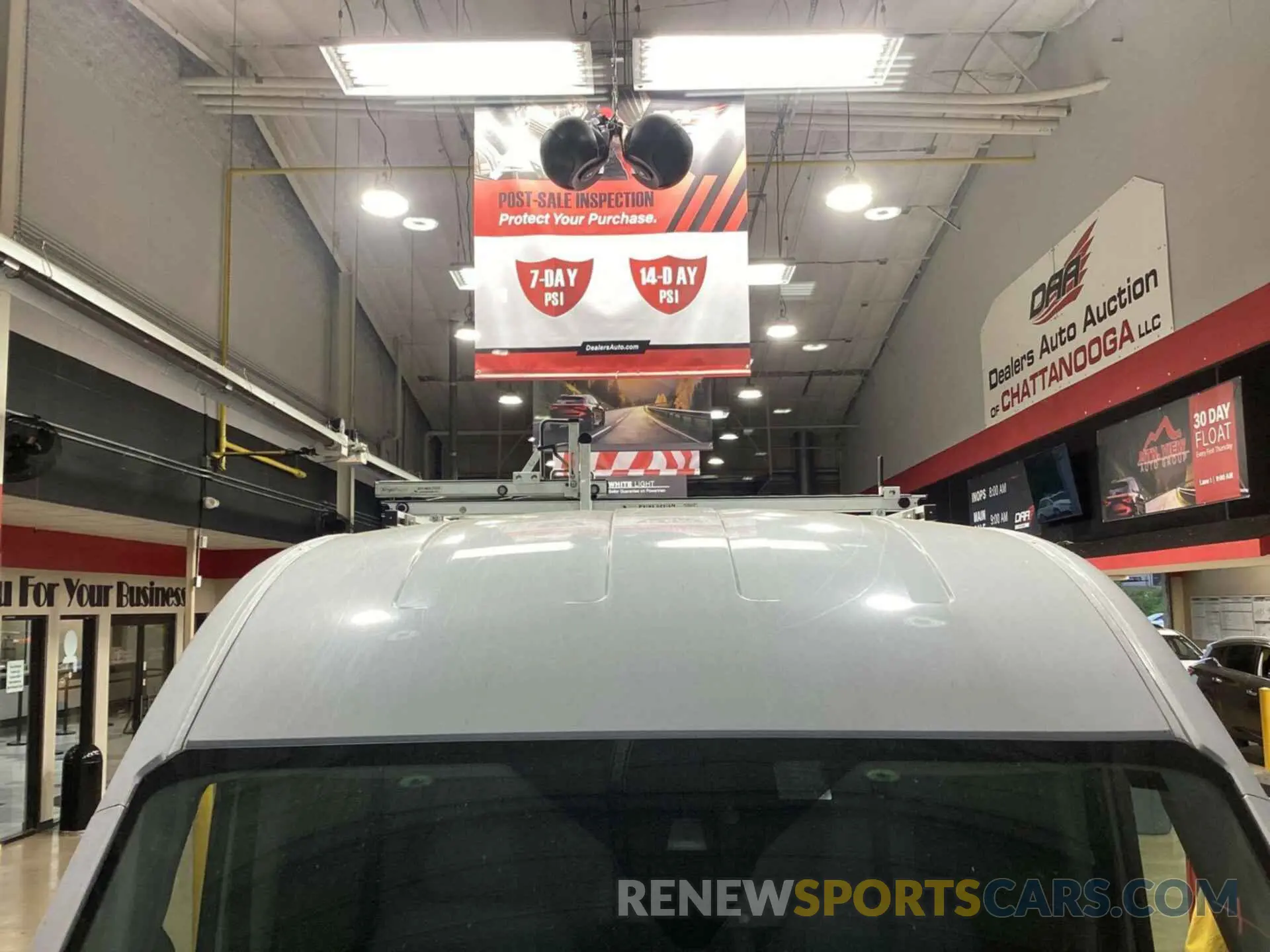 33 Photograph of a damaged car 1FTYR2CM0KKA17553 FORD TRANSIT 2019