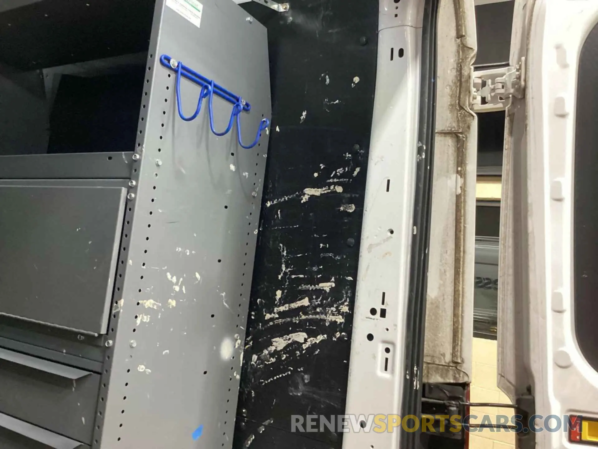 5 Photograph of a damaged car 1FTYR2CM0KKA17553 FORD TRANSIT 2019