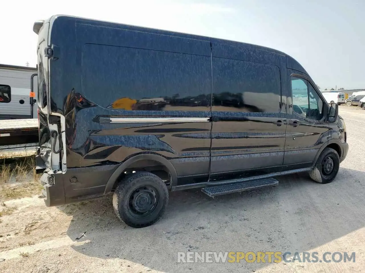 3 Photograph of a damaged car 1FTYR2CM1KKA09221 FORD TRANSIT 2019