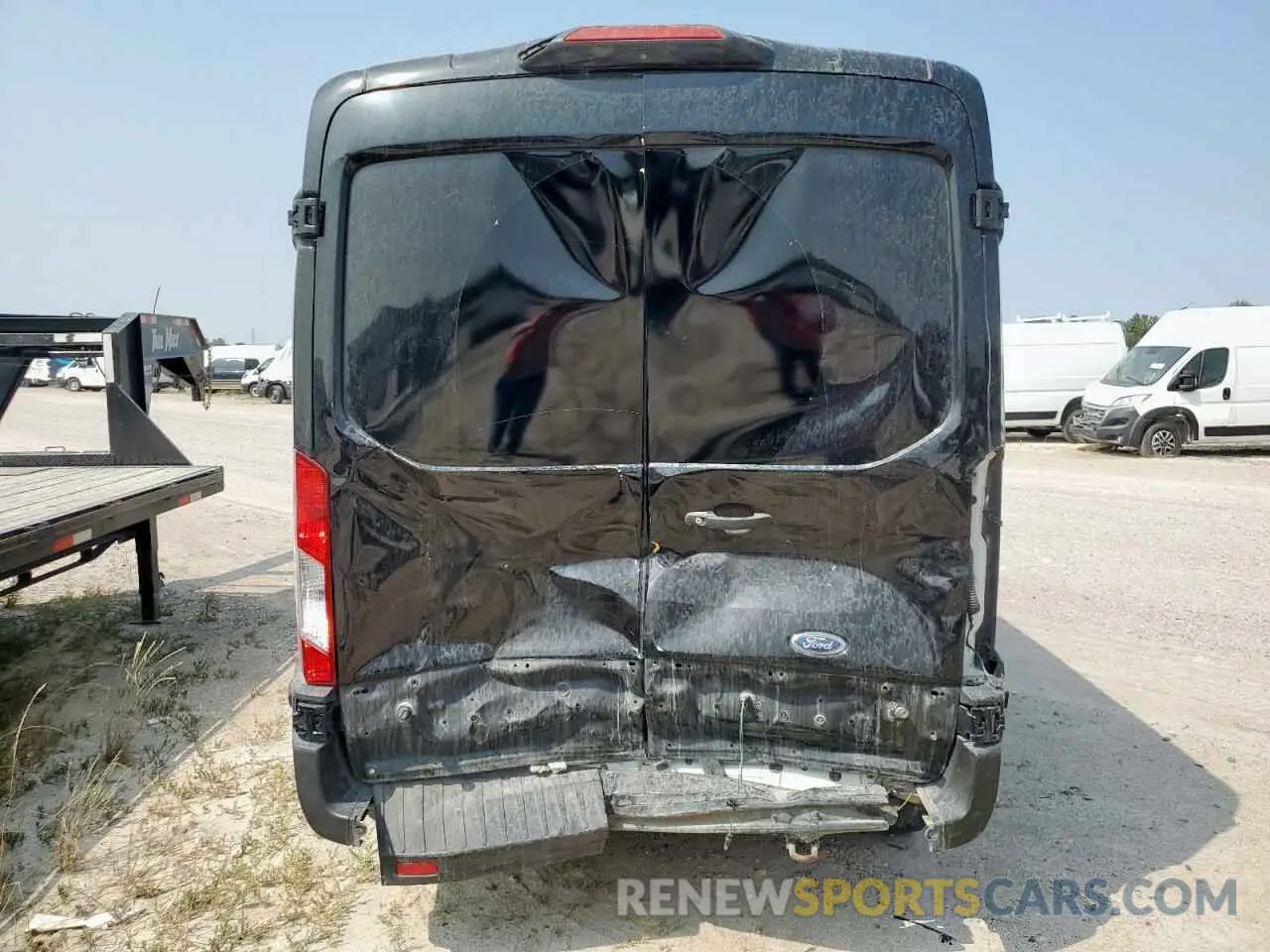 6 Photograph of a damaged car 1FTYR2CM1KKA09221 FORD TRANSIT 2019