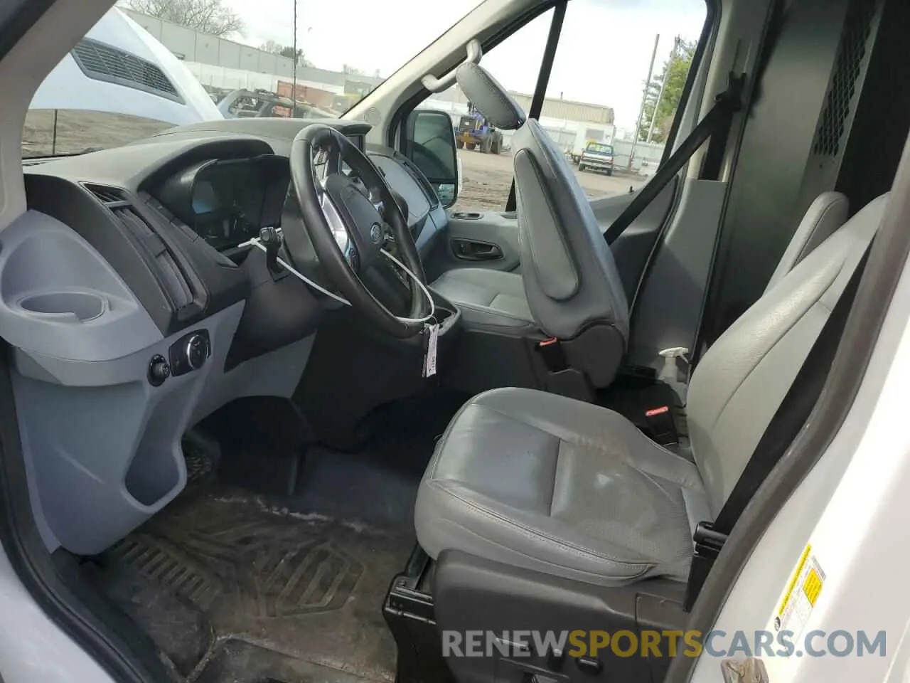 7 Photograph of a damaged car 1FTYR2CM1KKA58192 FORD TRANSIT 2019