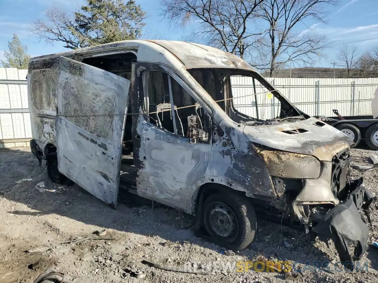 4 Photograph of a damaged car 1FTYR2CM2KKA15478 FORD TRANSIT 2019
