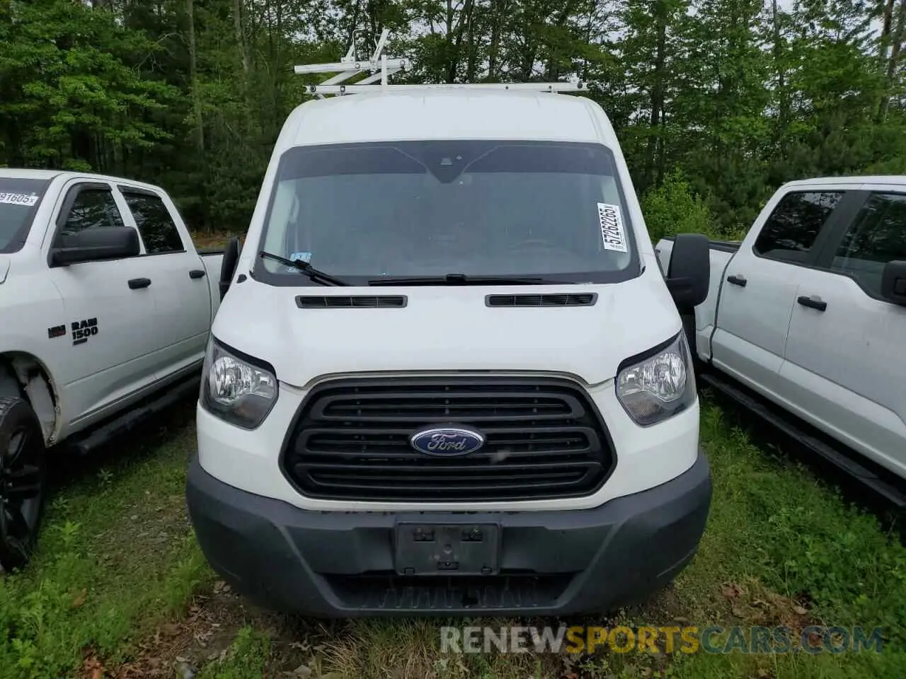 5 Photograph of a damaged car 1FTYR2CM4KKB41356 FORD TRANSIT 2019