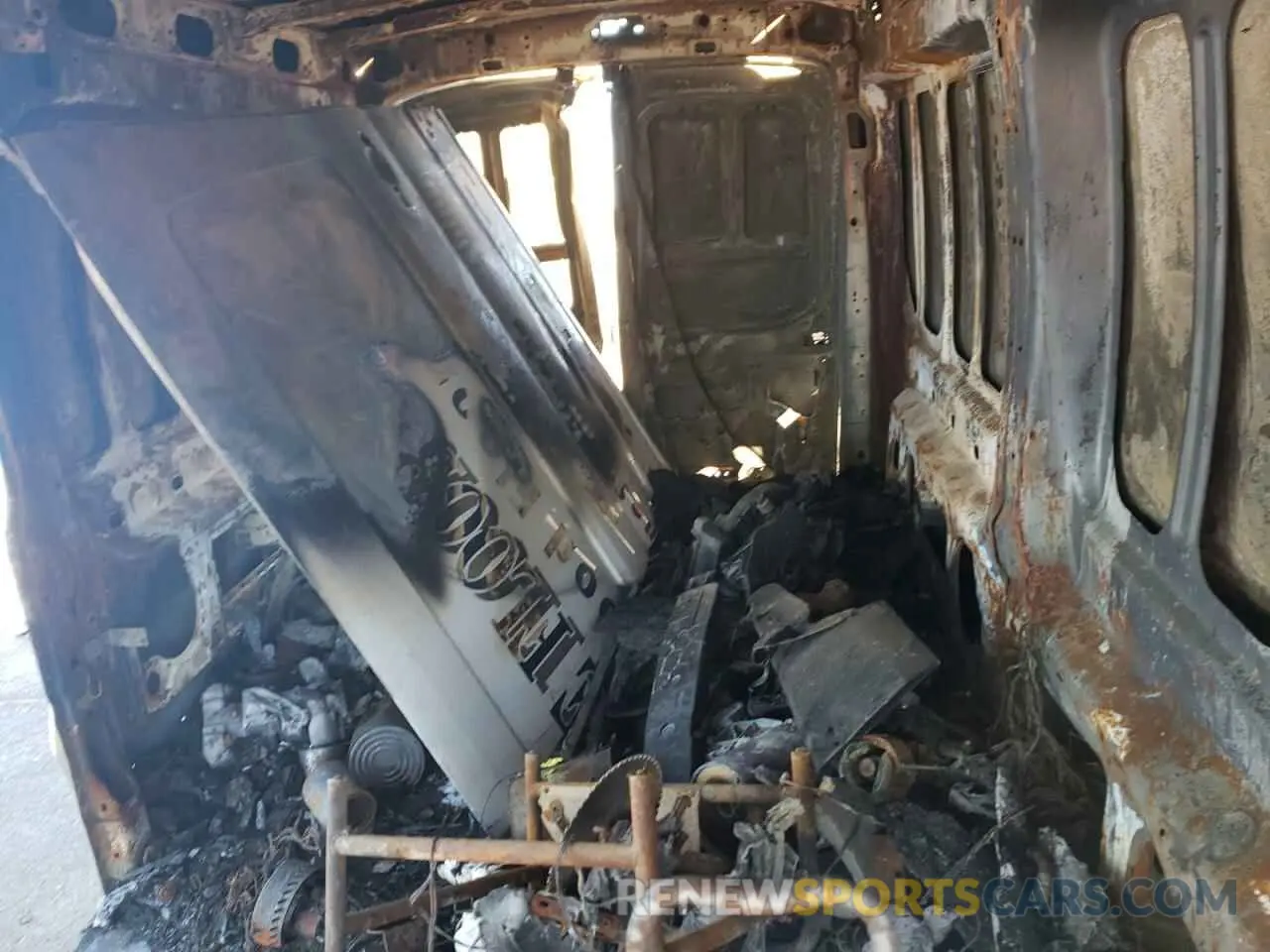 10 Photograph of a damaged car 1FTYR2CM6KKB29791 FORD TRANSIT 2019