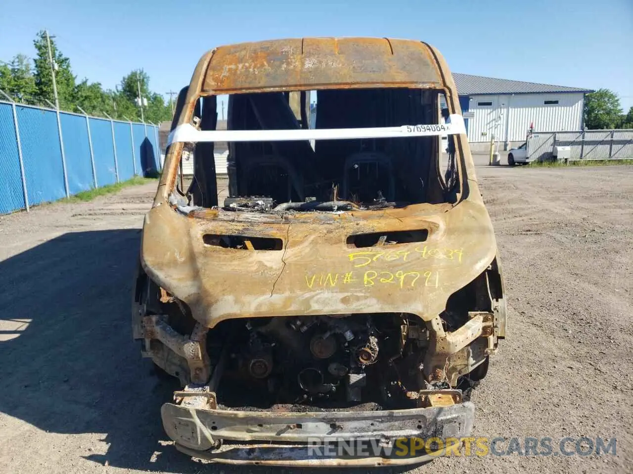 5 Photograph of a damaged car 1FTYR2CM6KKB29791 FORD TRANSIT 2019