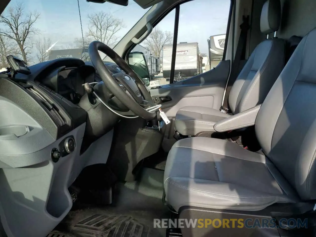7 Photograph of a damaged car 1FTYR2CM7KKA32146 FORD TRANSIT 2019