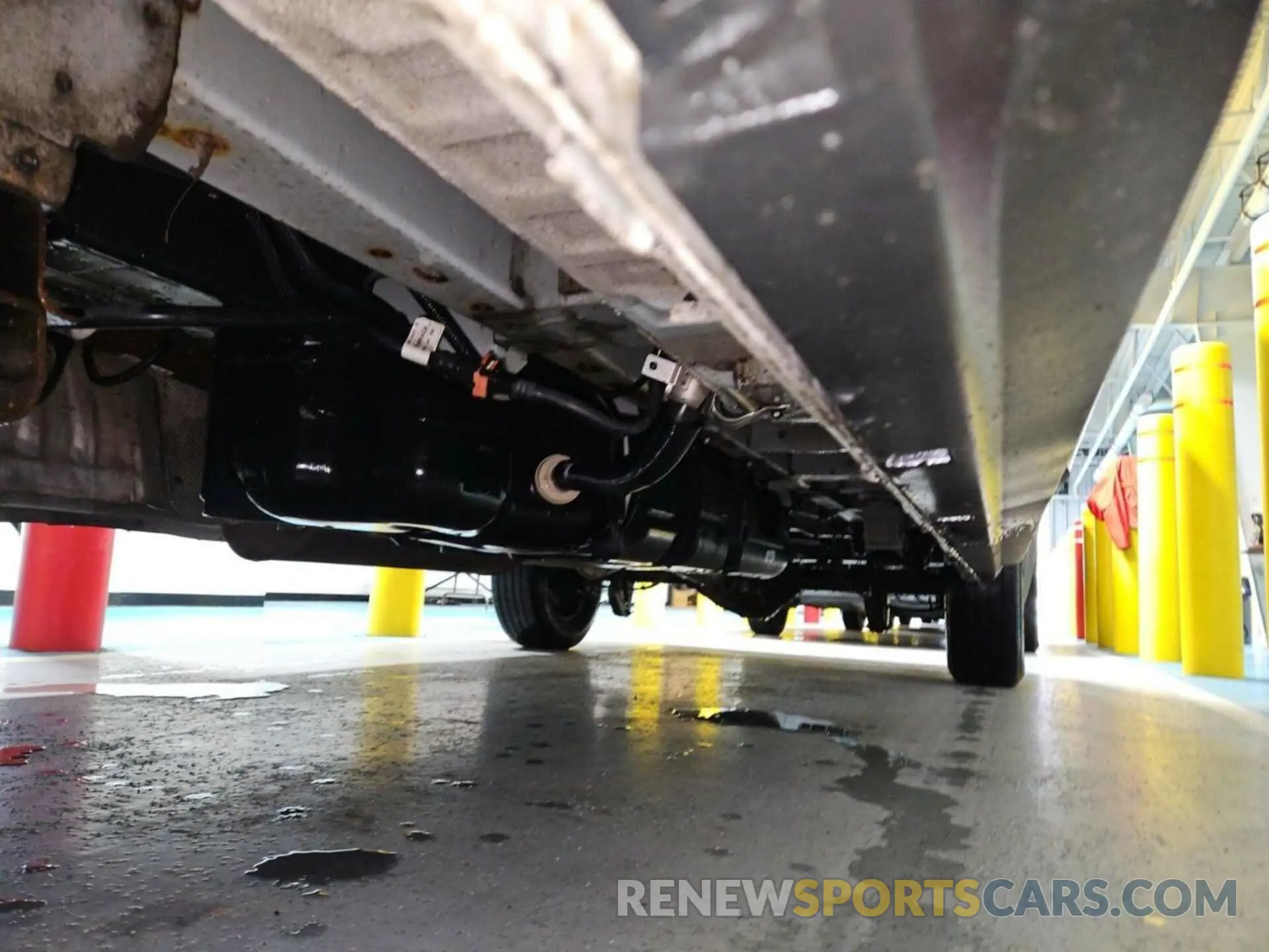 17 Photograph of a damaged car 1FTYR2CM8KKA31636 FORD TRANSIT 2019