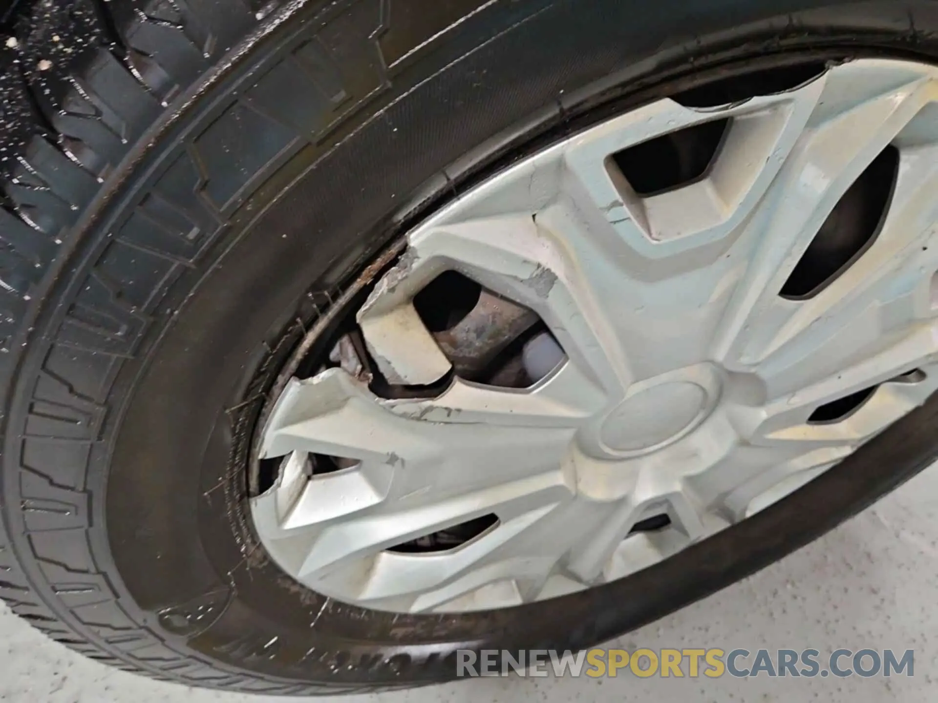 24 Photograph of a damaged car 1FTYR2CM8KKA31636 FORD TRANSIT 2019