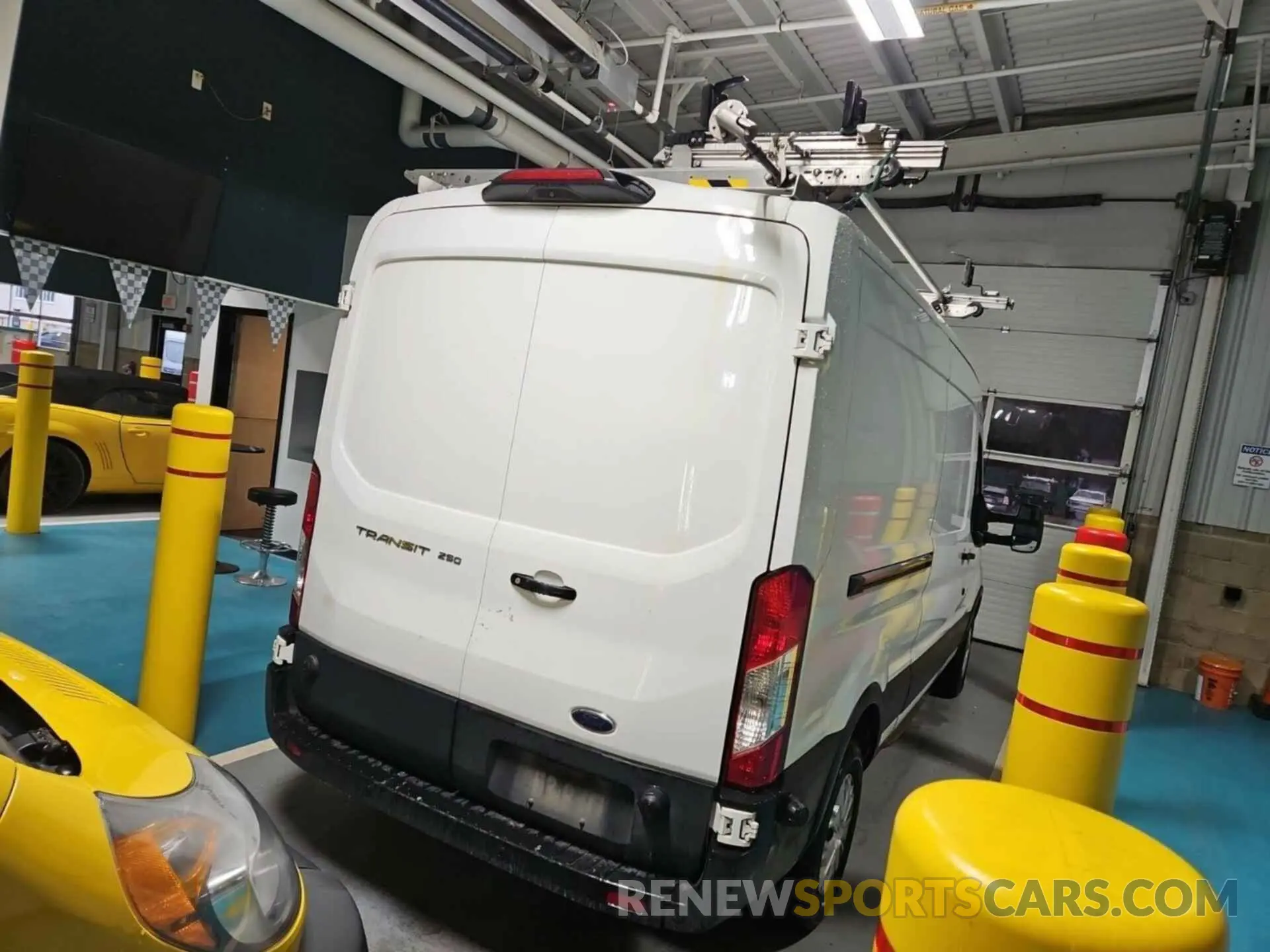 26 Photograph of a damaged car 1FTYR2CM8KKA31636 FORD TRANSIT 2019