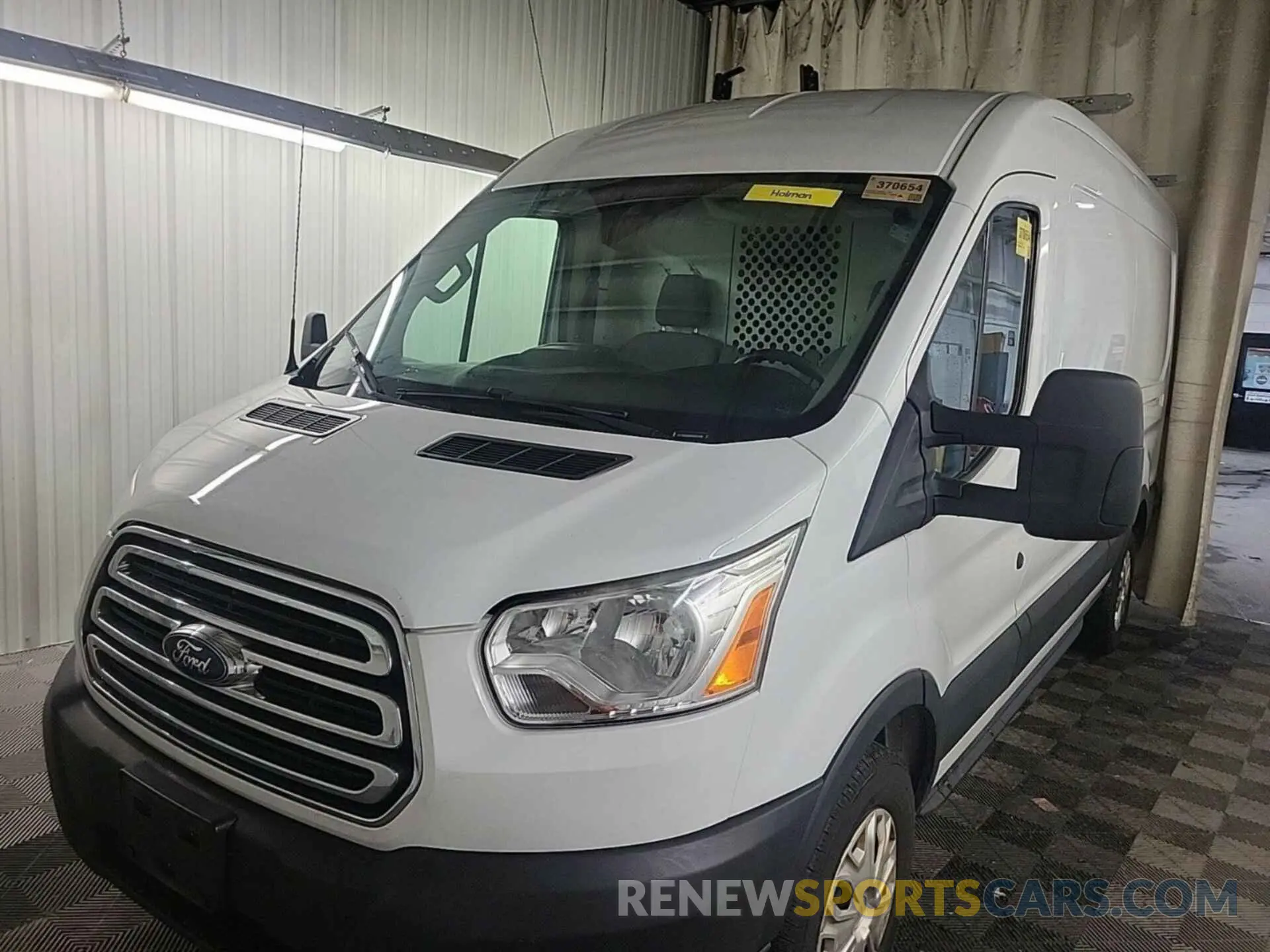 29 Photograph of a damaged car 1FTYR2CM8KKA31636 FORD TRANSIT 2019