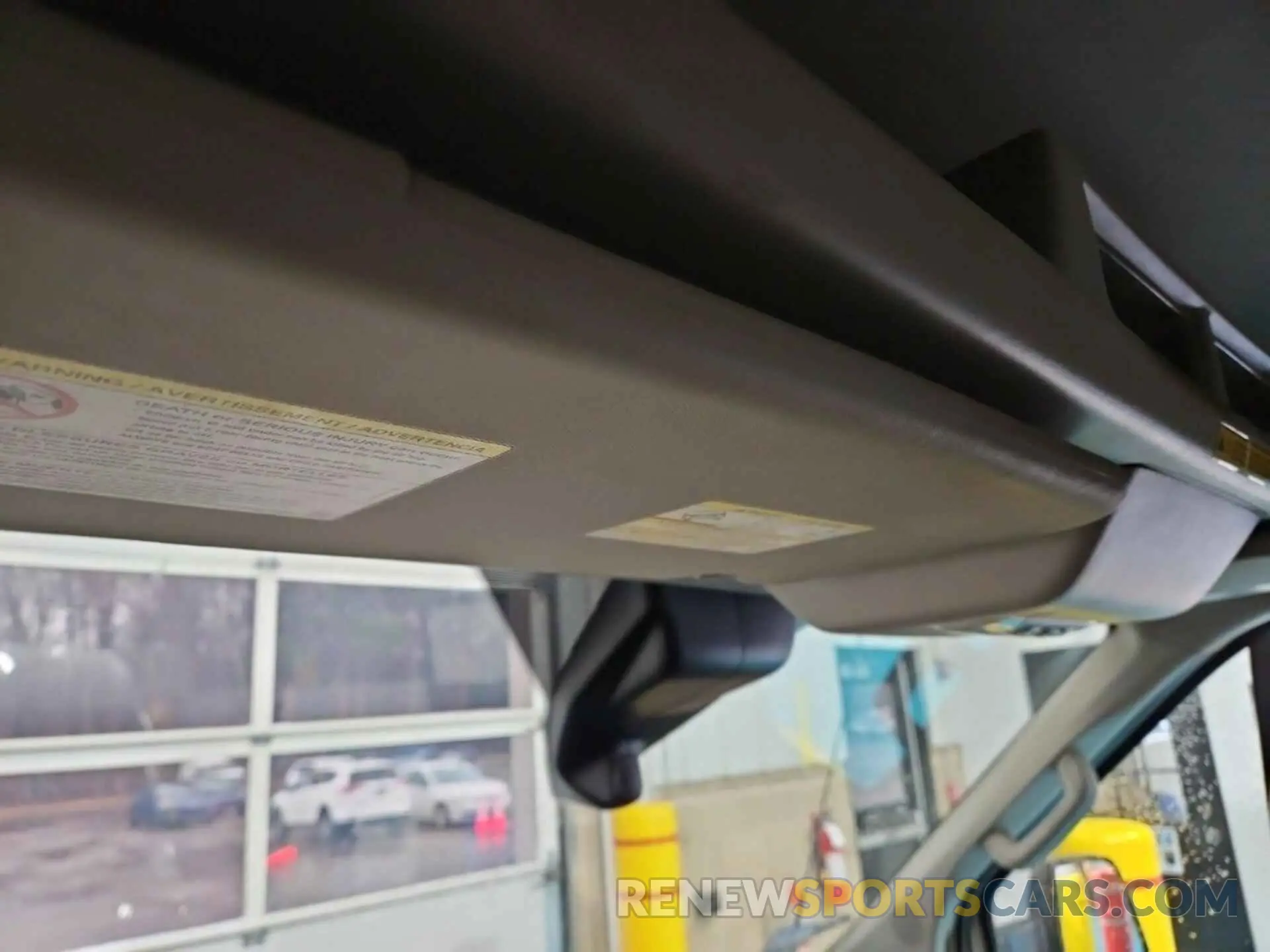 32 Photograph of a damaged car 1FTYR2CM8KKA31636 FORD TRANSIT 2019