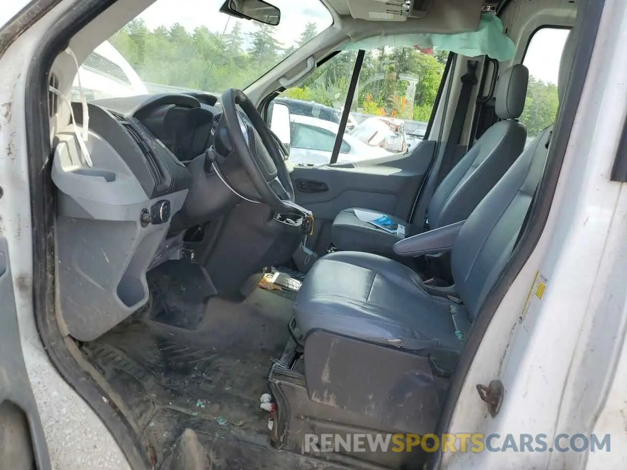 7 Photograph of a damaged car 1FTYR2CM8KKB29971 FORD TRANSIT 2019