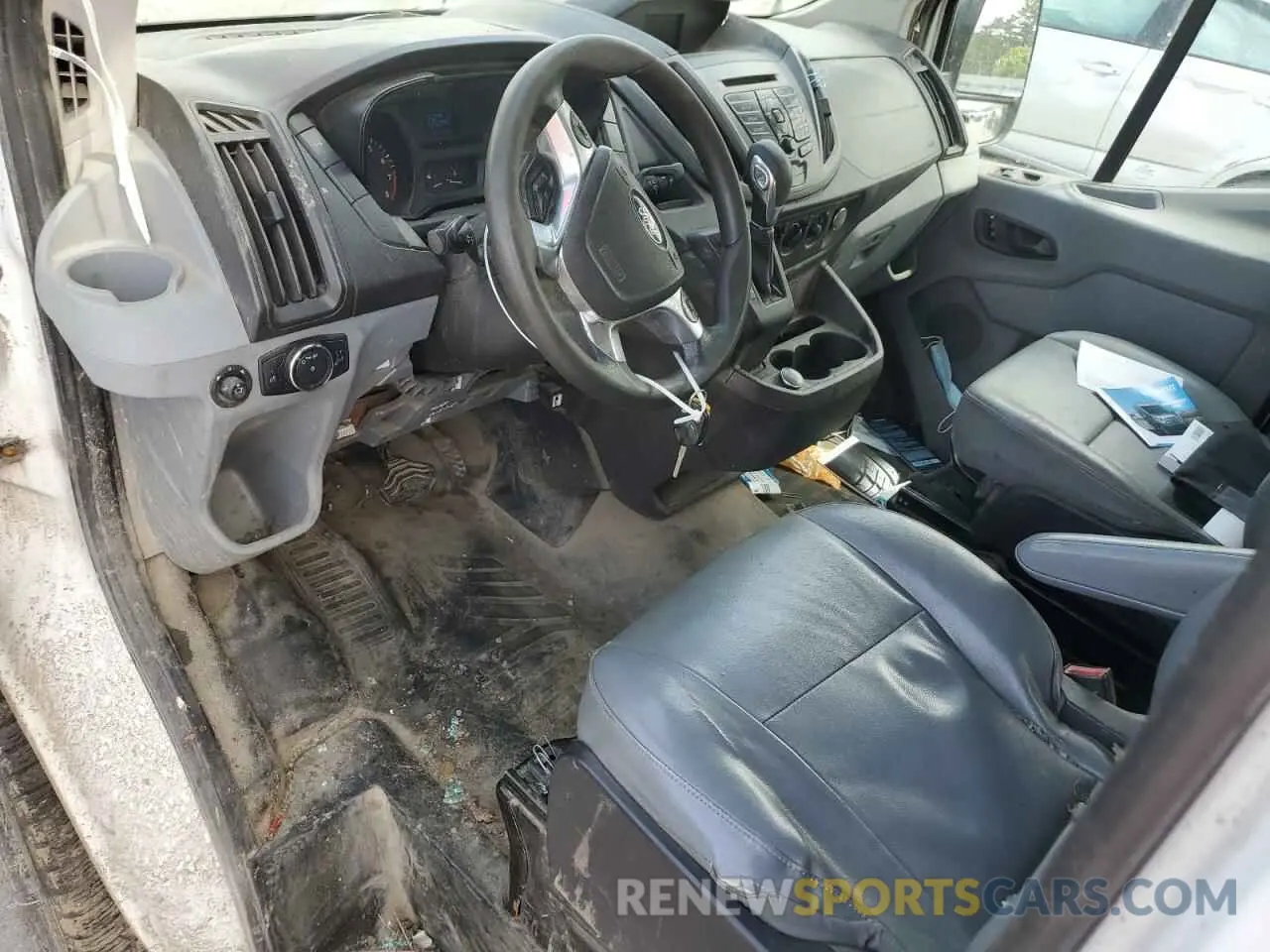 8 Photograph of a damaged car 1FTYR2CM8KKB29971 FORD TRANSIT 2019