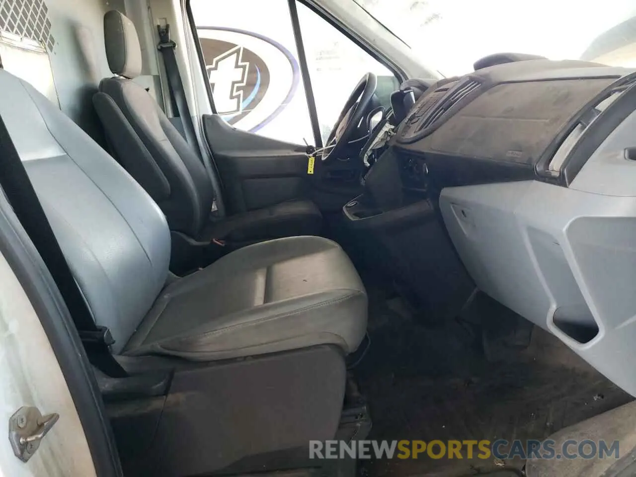 7 Photograph of a damaged car 1FTYR2XG7KKA92447 FORD TRANSIT 2019