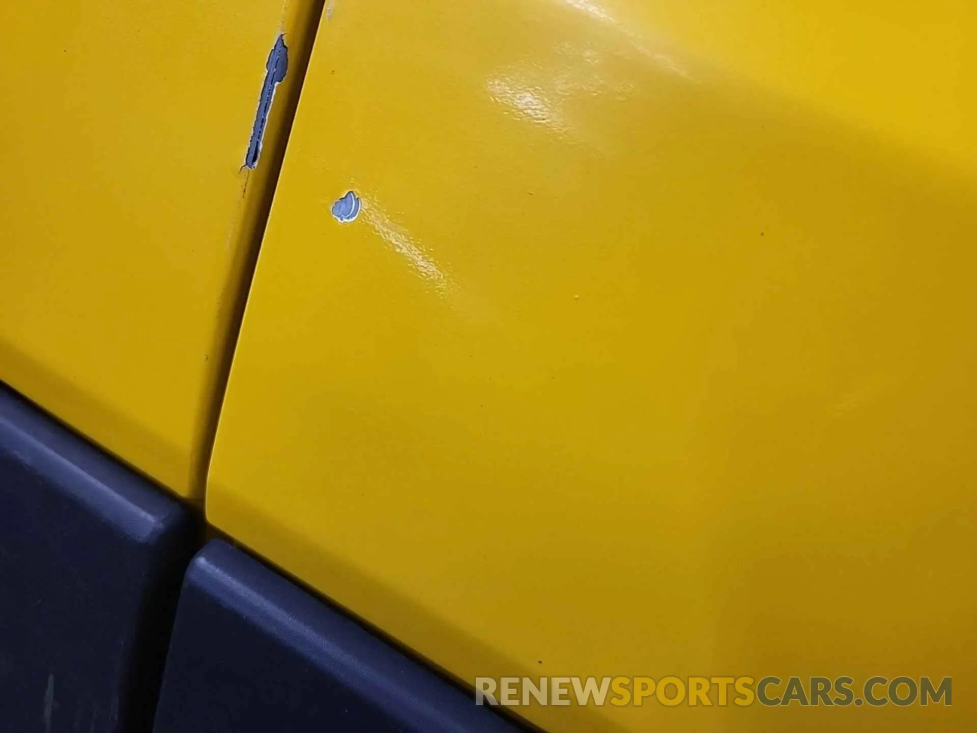18 Photograph of a damaged car 1FTYR3XM0KKA38662 FORD TRANSIT 2019
