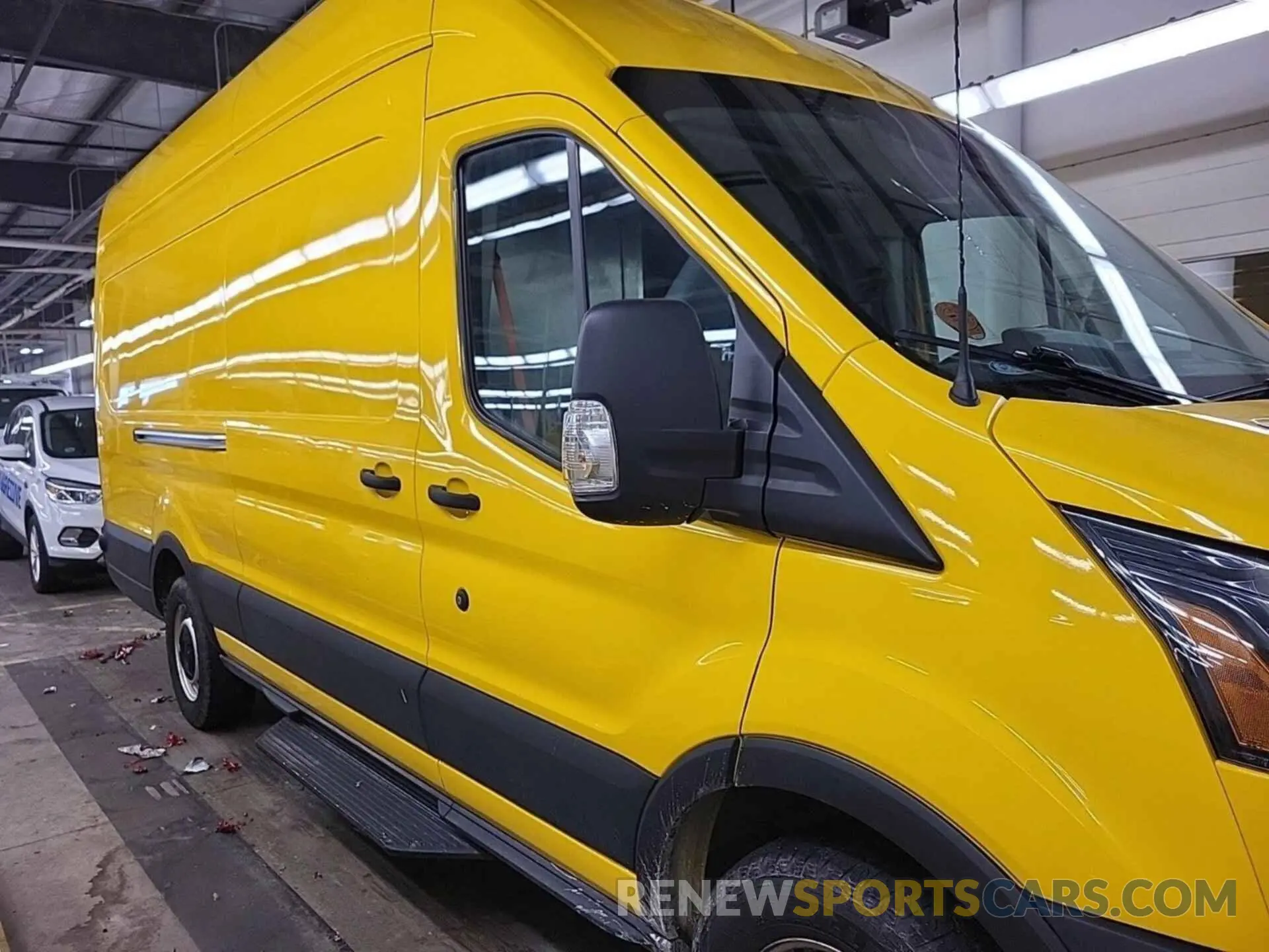 19 Photograph of a damaged car 1FTYR3XM0KKA38662 FORD TRANSIT 2019