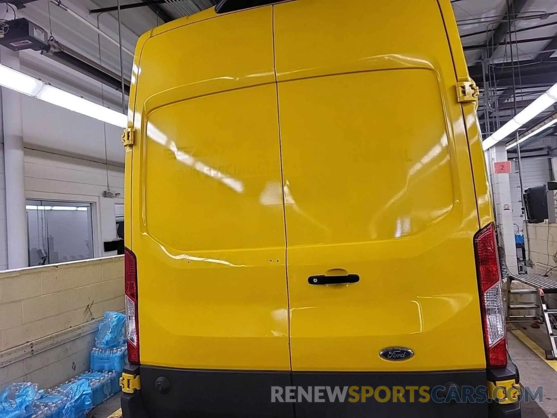 23 Photograph of a damaged car 1FTYR3XM0KKA38662 FORD TRANSIT 2019