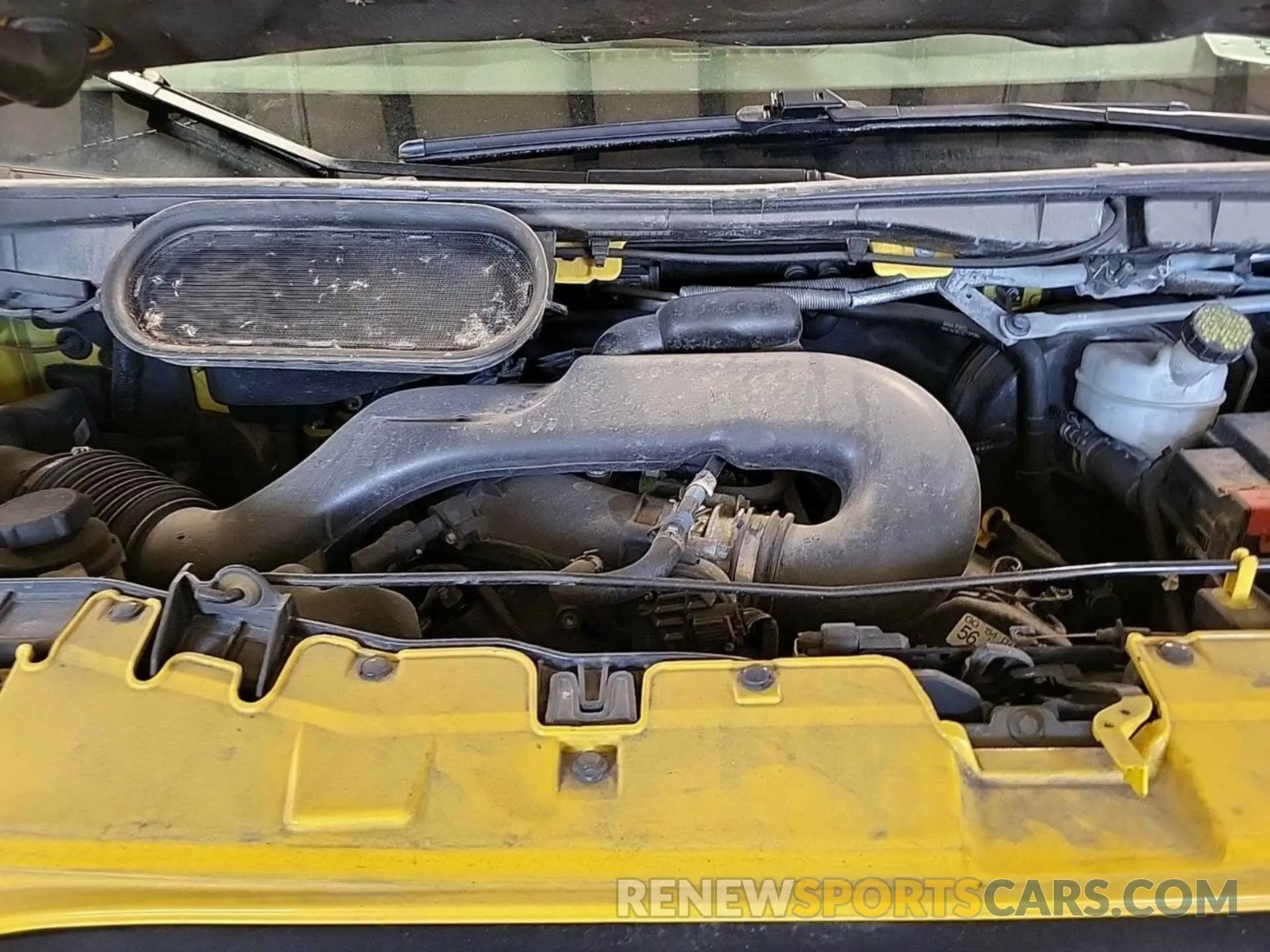 37 Photograph of a damaged car 1FTYR3XM0KKA38662 FORD TRANSIT 2019