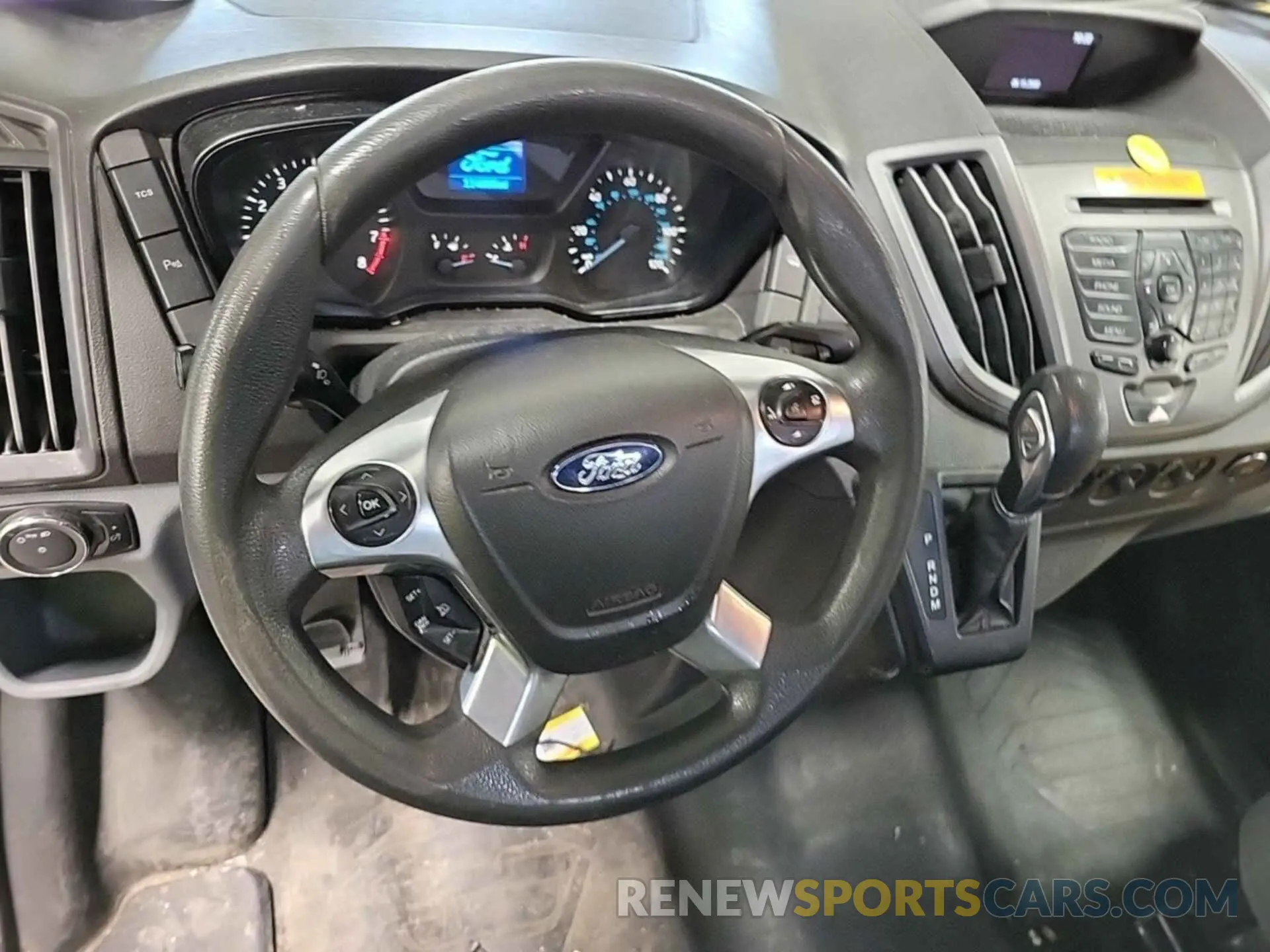 38 Photograph of a damaged car 1FTYR3XM0KKA38662 FORD TRANSIT 2019