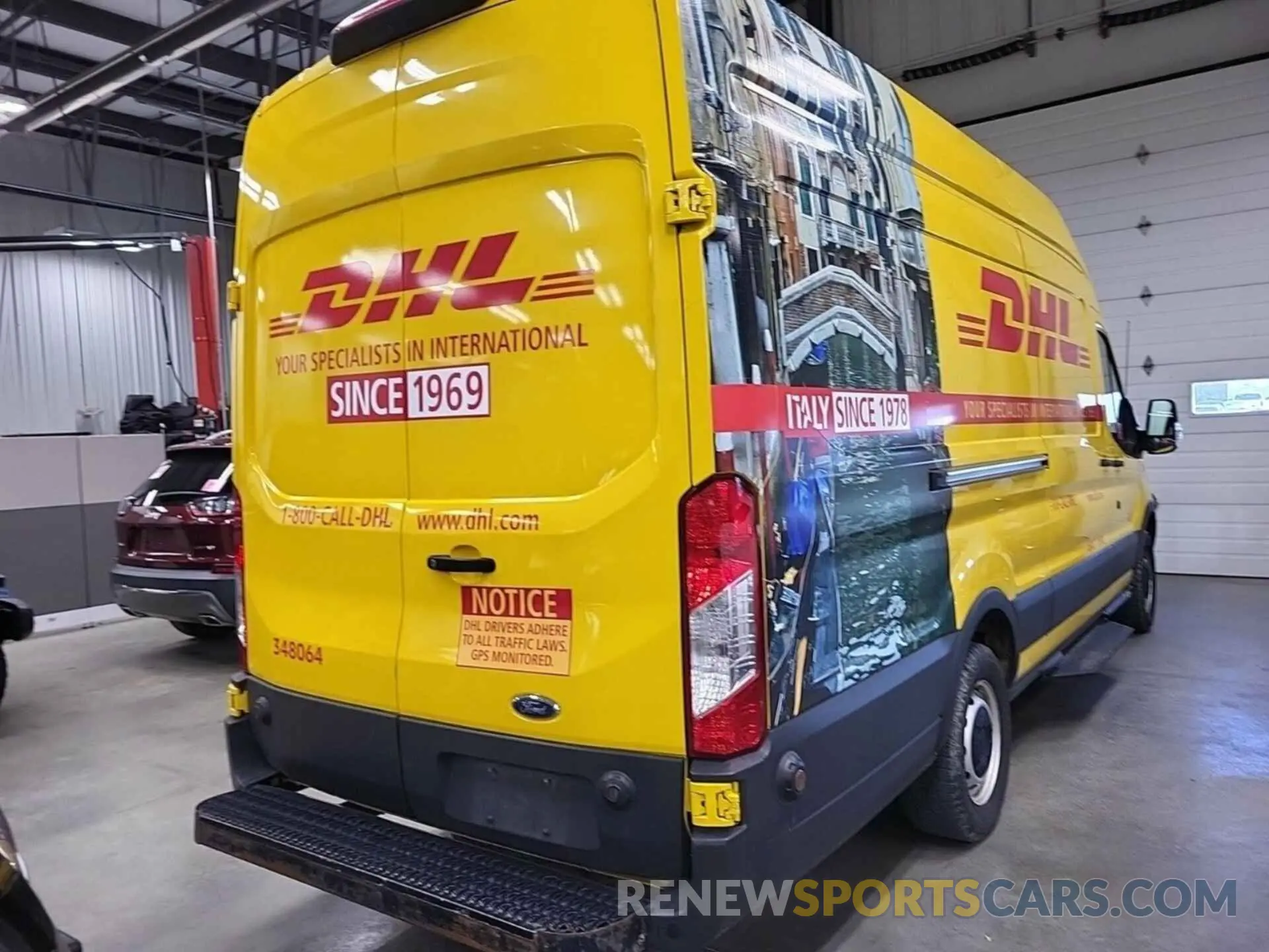 39 Photograph of a damaged car 1FTYR3XM0KKA38662 FORD TRANSIT 2019