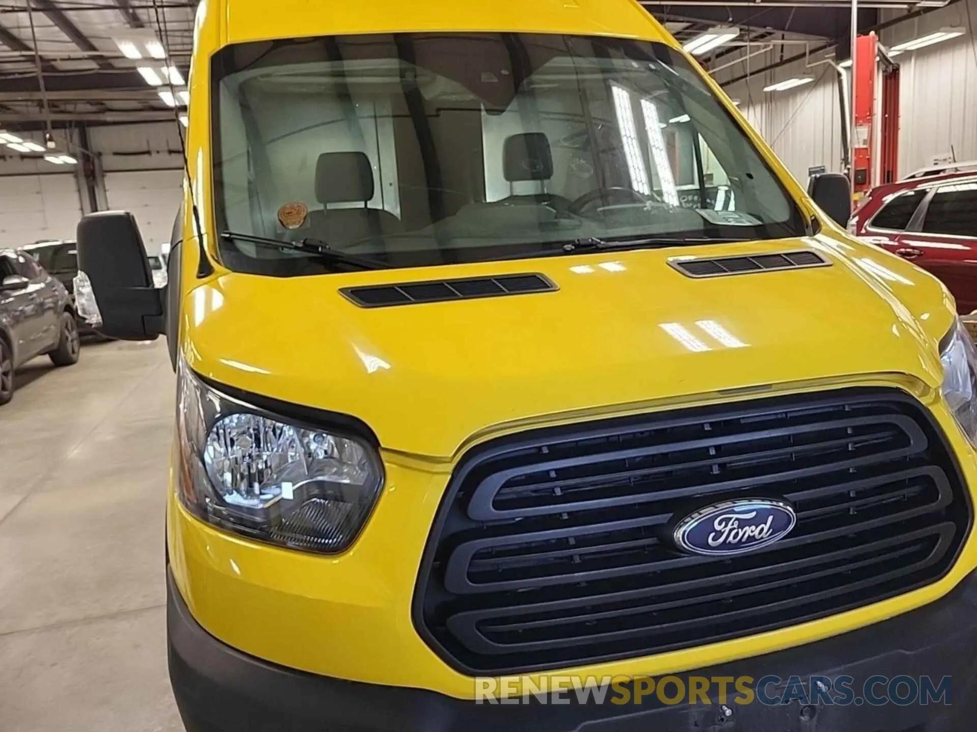 42 Photograph of a damaged car 1FTYR3XM0KKA38662 FORD TRANSIT 2019