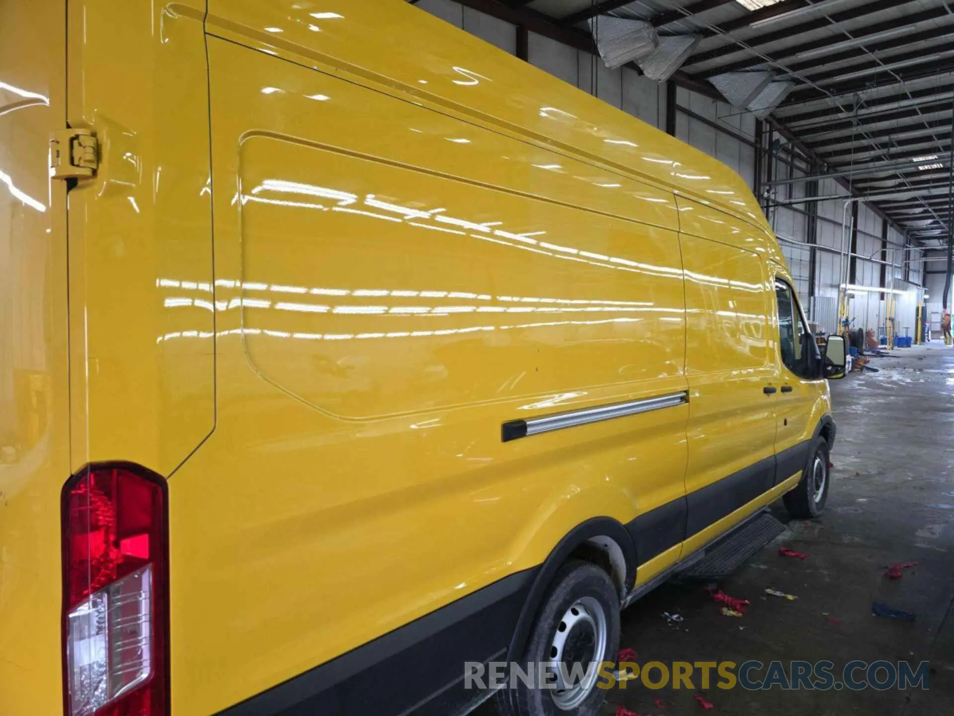 1 Photograph of a damaged car 1FTYR3XM0KKA38693 FORD TRANSIT 2019