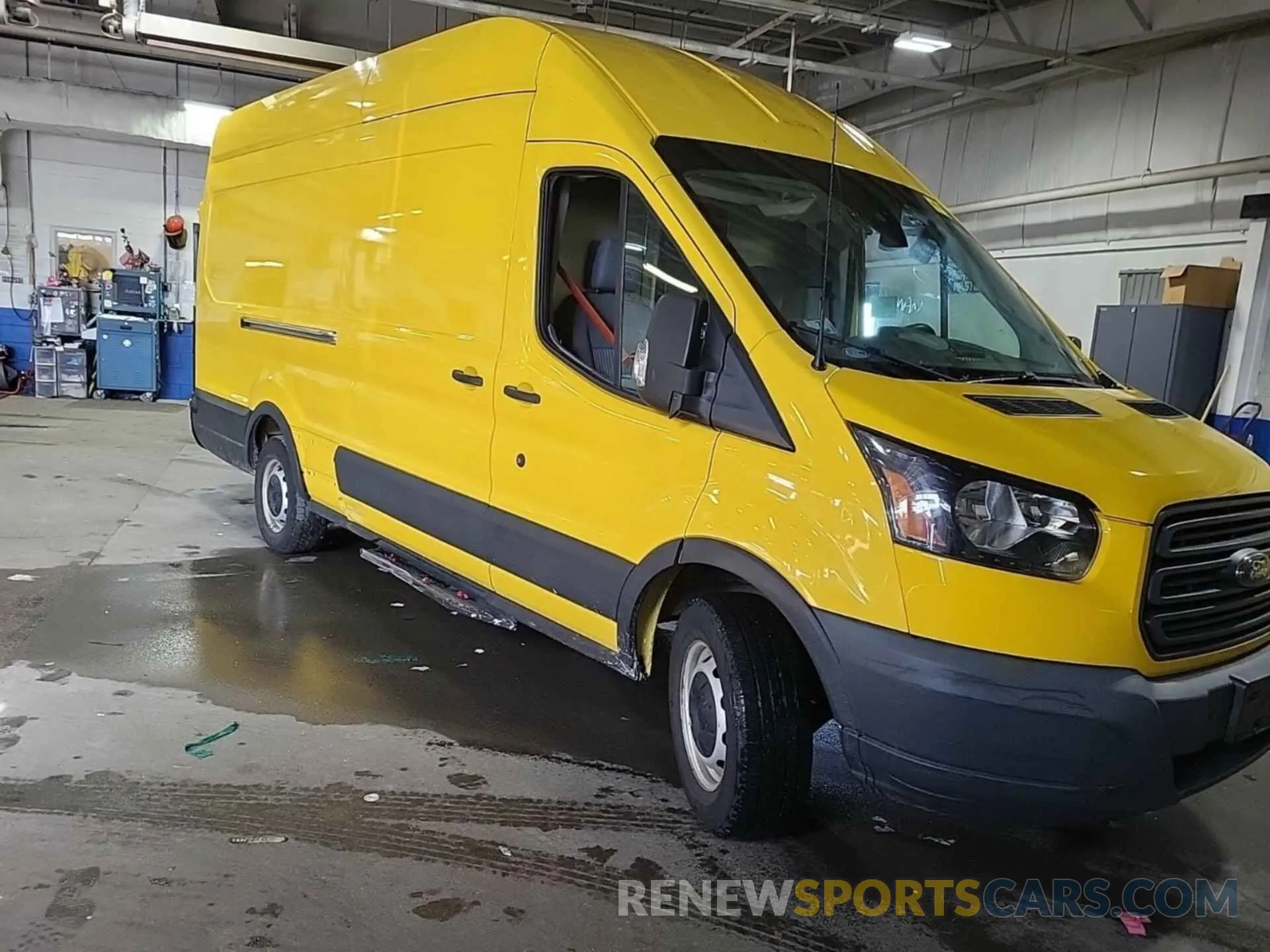 6 Photograph of a damaged car 1FTYR3XM3KKA24822 FORD TRANSIT 2019