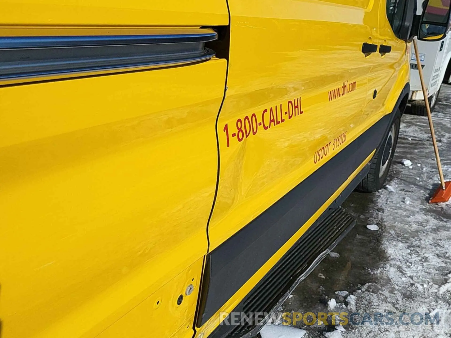 9 Photograph of a damaged car 1FTYR3XM3KKA24822 FORD TRANSIT 2019