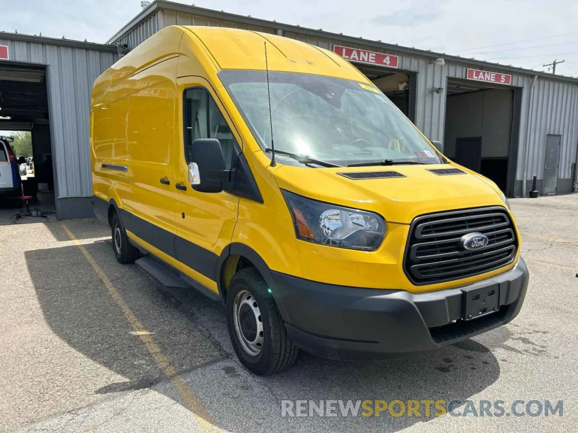13 Photograph of a damaged car 1FTYR3XM5KKA24840 FORD TRANSIT 2019