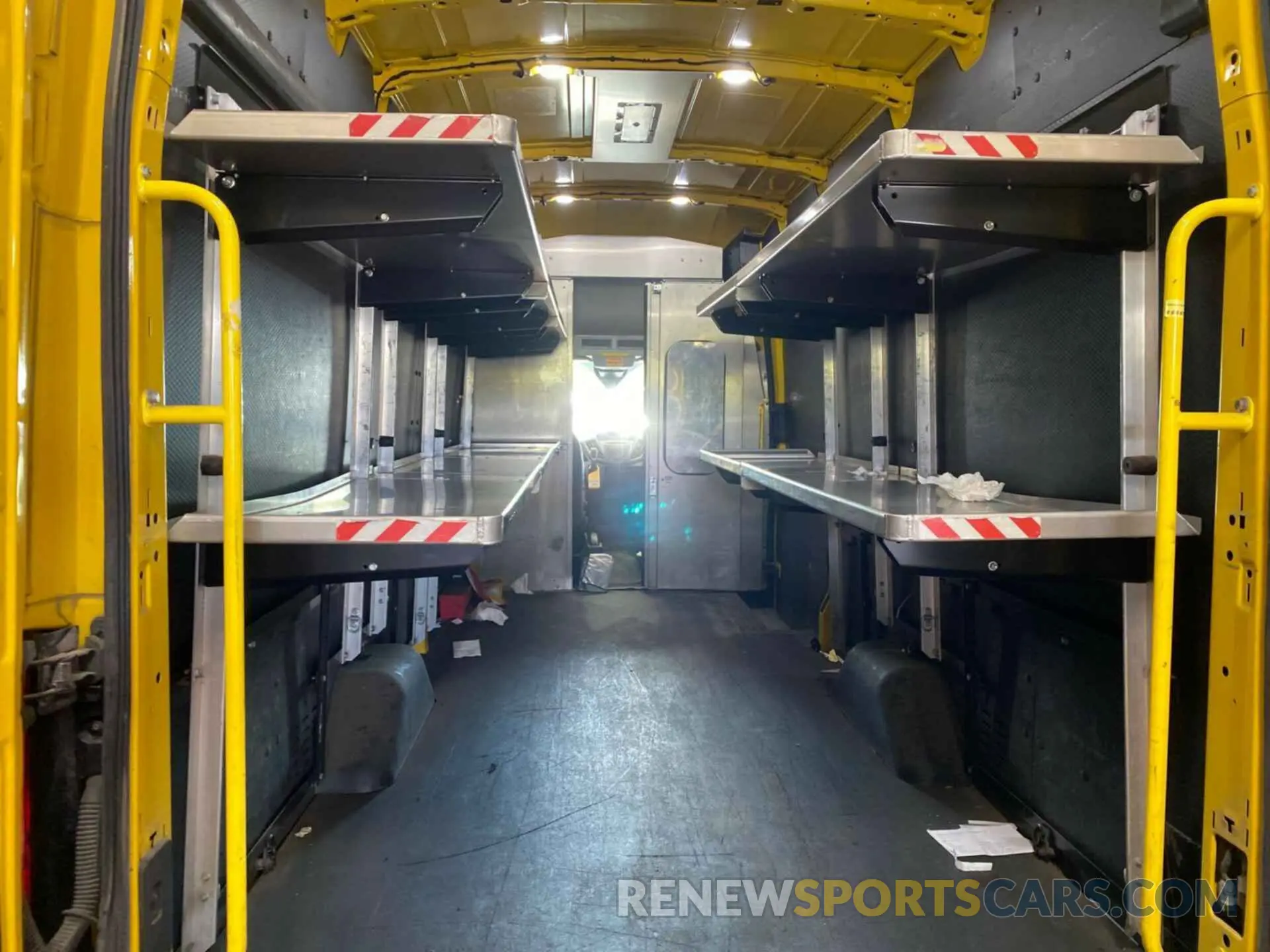 25 Photograph of a damaged car 1FTYR3XM5KKA24840 FORD TRANSIT 2019