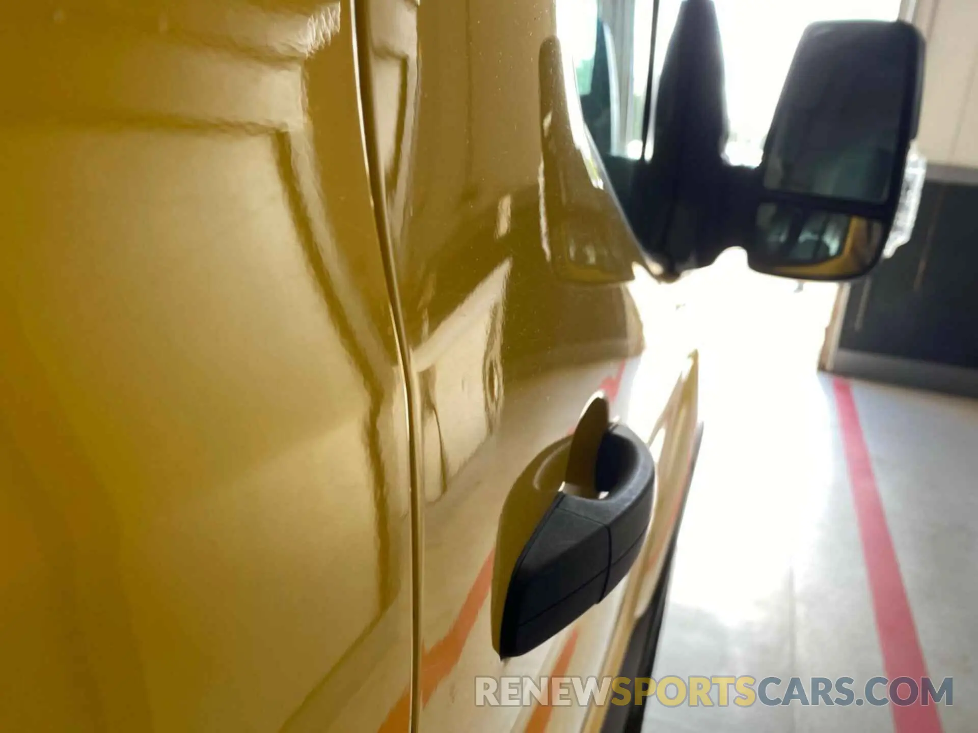 28 Photograph of a damaged car 1FTYR3XM5KKA24840 FORD TRANSIT 2019