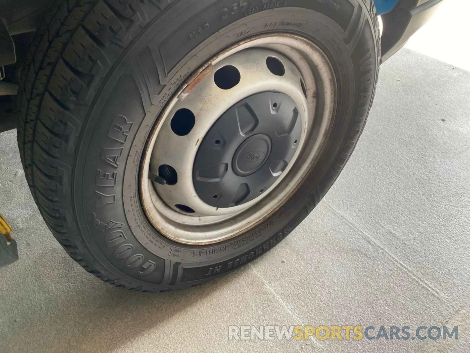 30 Photograph of a damaged car 1FTYR3XM5KKA24840 FORD TRANSIT 2019