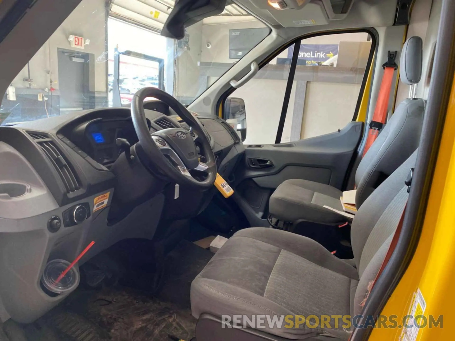 9 Photograph of a damaged car 1FTYR3XM5KKA24840 FORD TRANSIT 2019