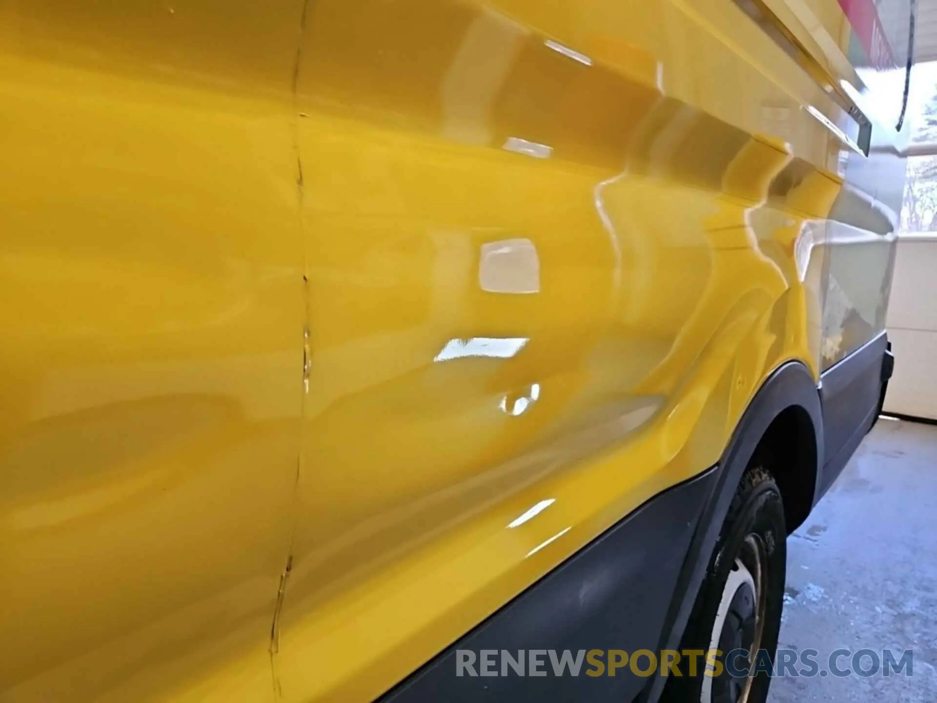 10 Photograph of a damaged car 1FTYR3XM6KKA24815 FORD TRANSIT 2019