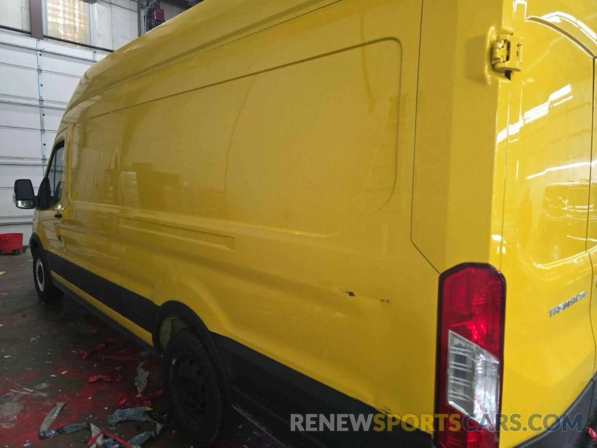 25 Photograph of a damaged car 1FTYR3XM8KKA24931 FORD TRANSIT 2019