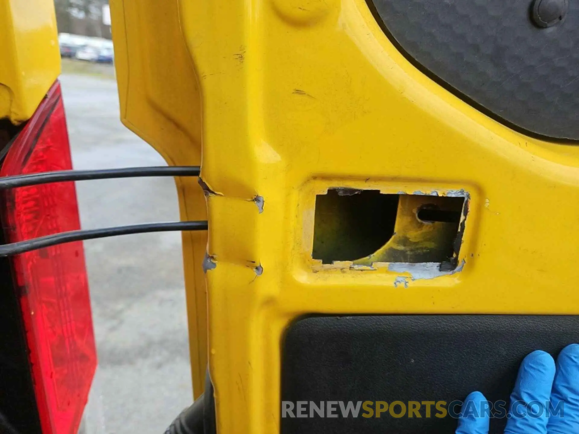 11 Photograph of a damaged car 1FTYR3XMXKKA78327 FORD TRANSIT 2019