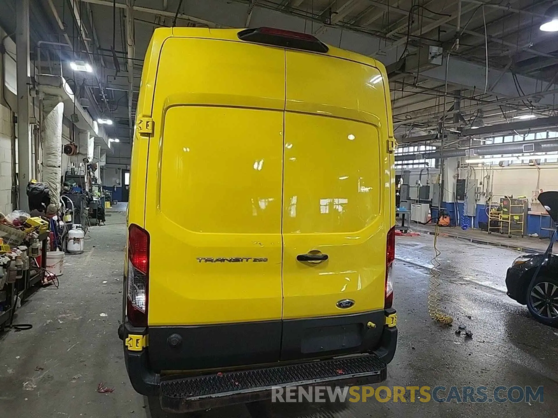 34 Photograph of a damaged car 1FTYR3XMXKKA78327 FORD TRANSIT 2019