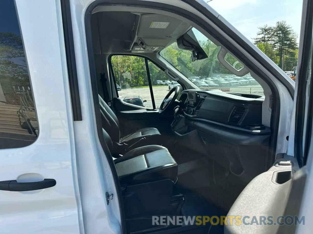 7 Photograph of a damaged car 1FDAX2X8XLKB12851 FORD TRANSIT 2020
