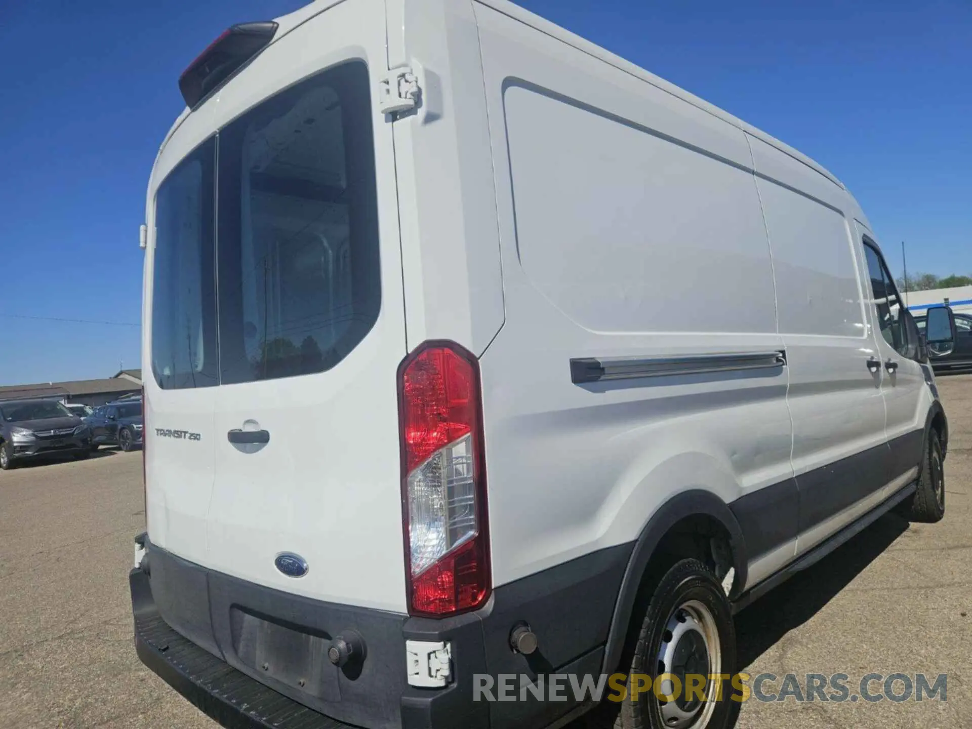 28 Photograph of a damaged car 1FTBR1C85LKA01918 FORD TRANSIT 2020