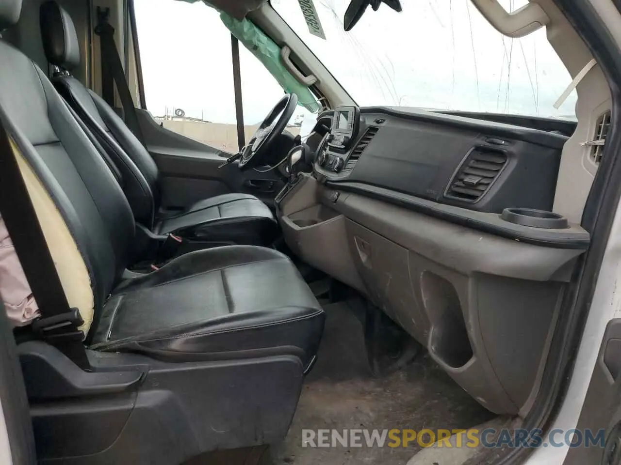 11 Photograph of a damaged car 1FTBR1C89LKA43069 FORD TRANSIT 2020