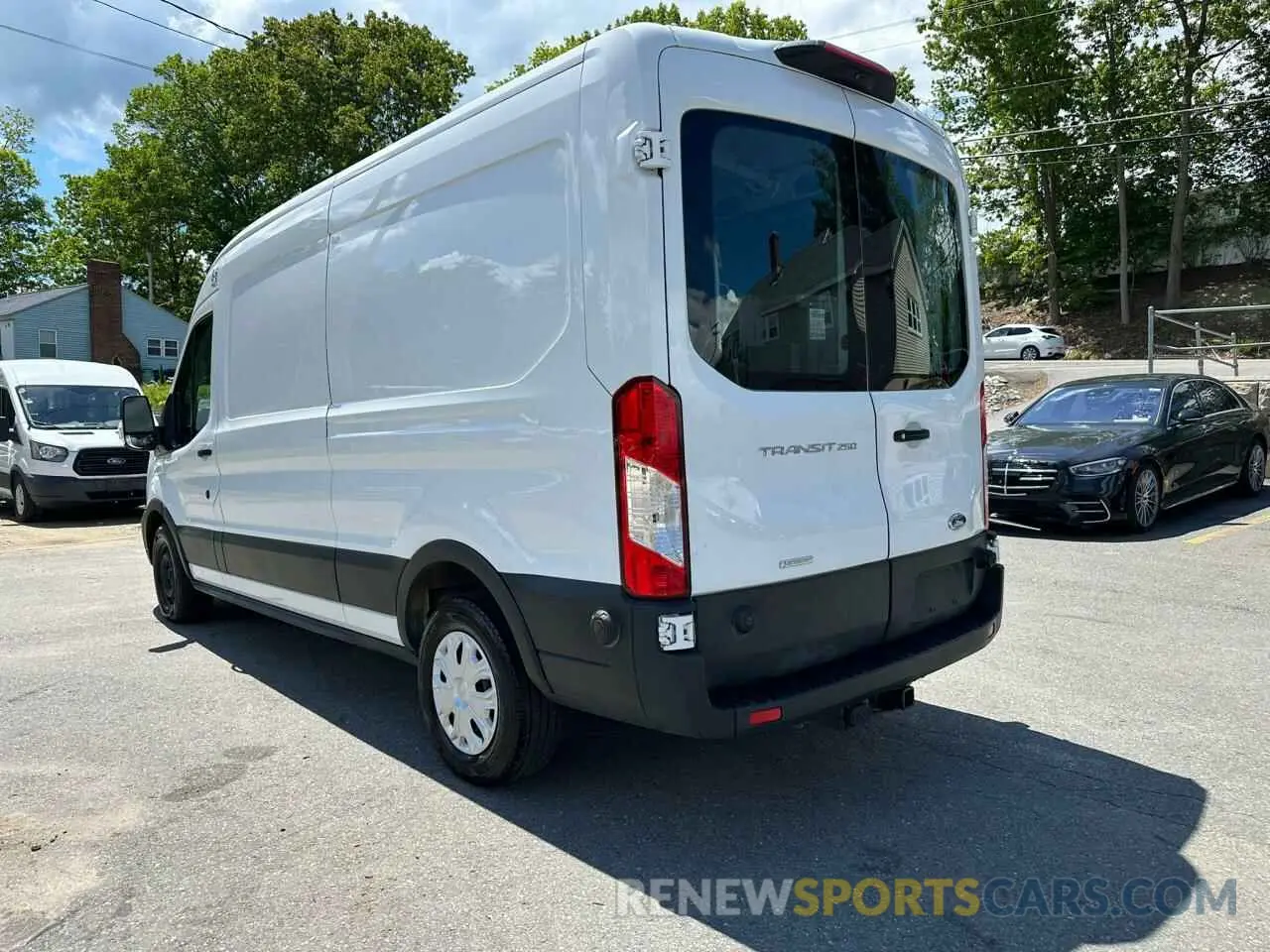 2 Photograph of a damaged car 1FTBR1CG3LKB36452 FORD TRANSIT 2020